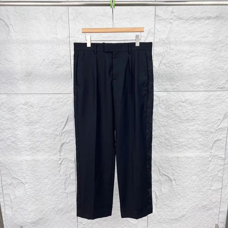 Louis Vuitton Louis Vuitton Black Cotton Women's Casual Pants 0089 Size 28" / US 6 / IT 42 - 1 Thumbnail