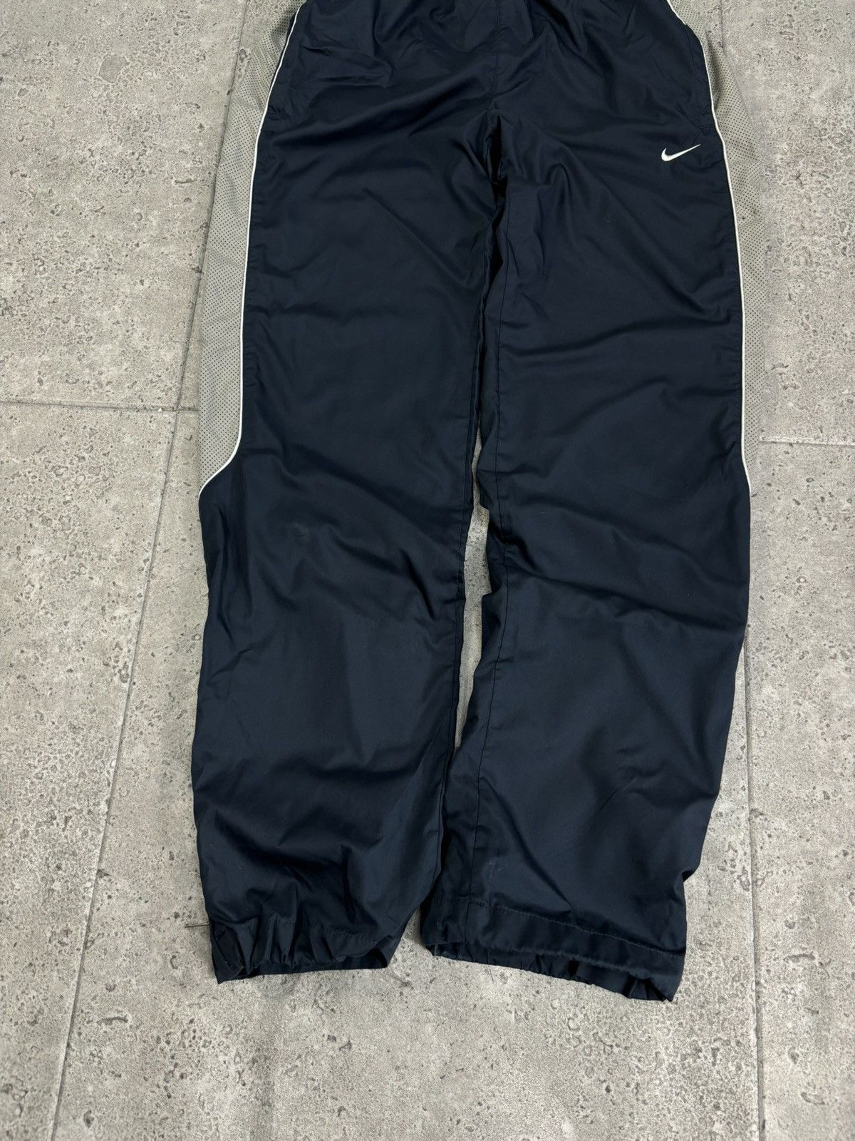 Nike × Vintage Crazy Vintage Y2K/2000s Baggy Nike Track Pants Hip Hop Size US 32 / EU 48 - 3 Thumbnail