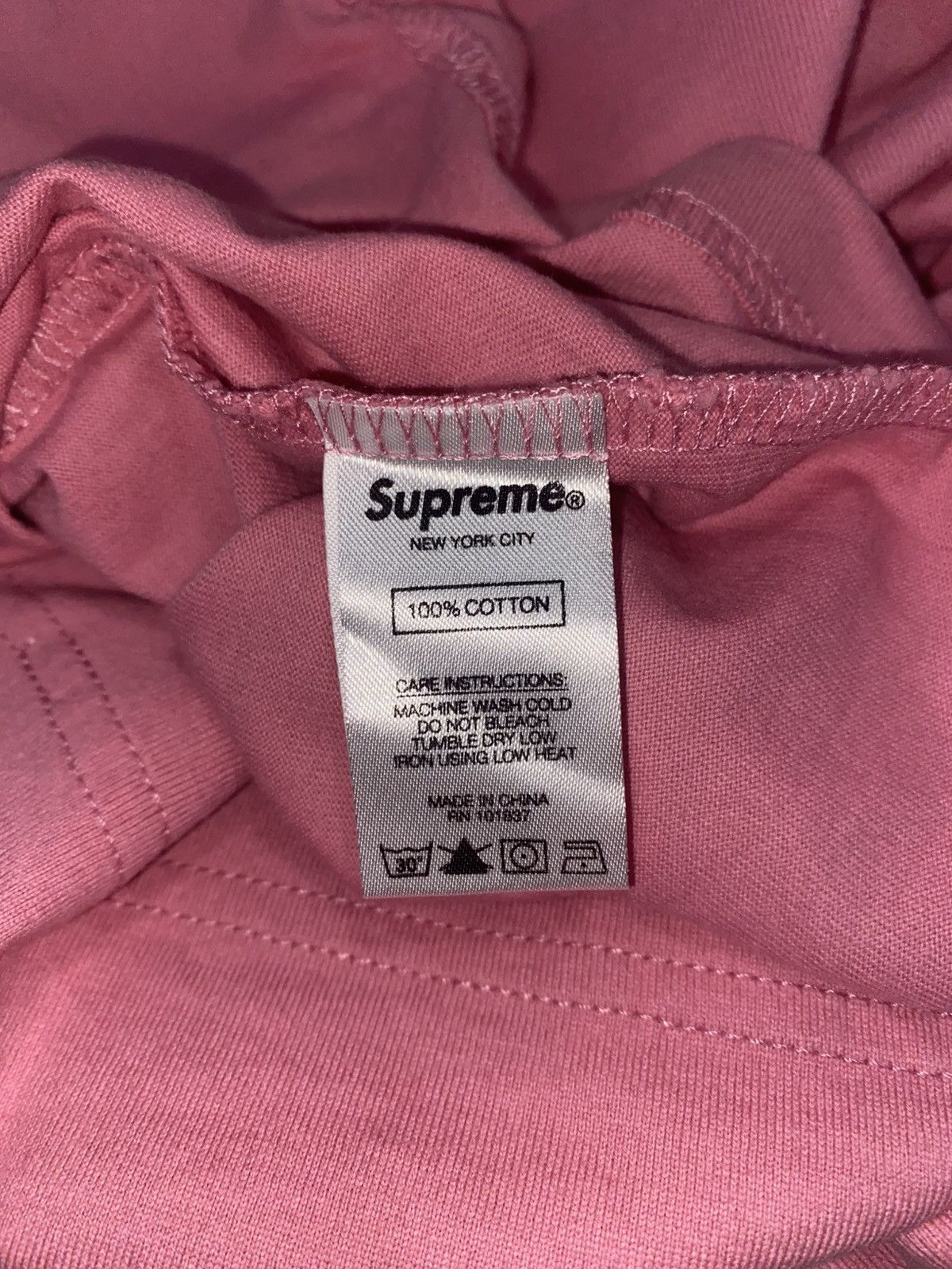 Supreme Supreme Pink Logo T-Shirt Size US M / EU 48-50 / 2 - 5 Thumbnail