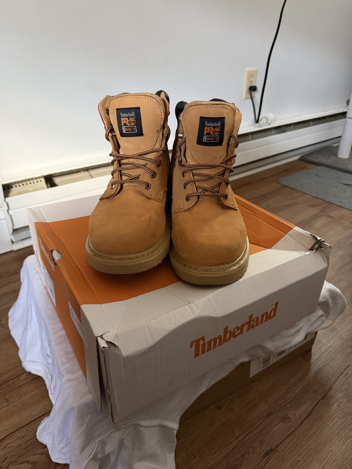 Timberland Timberland Men's Wheat Leather Boots Size US 11.5 / EU 44-45 - 3 Thumbnail
