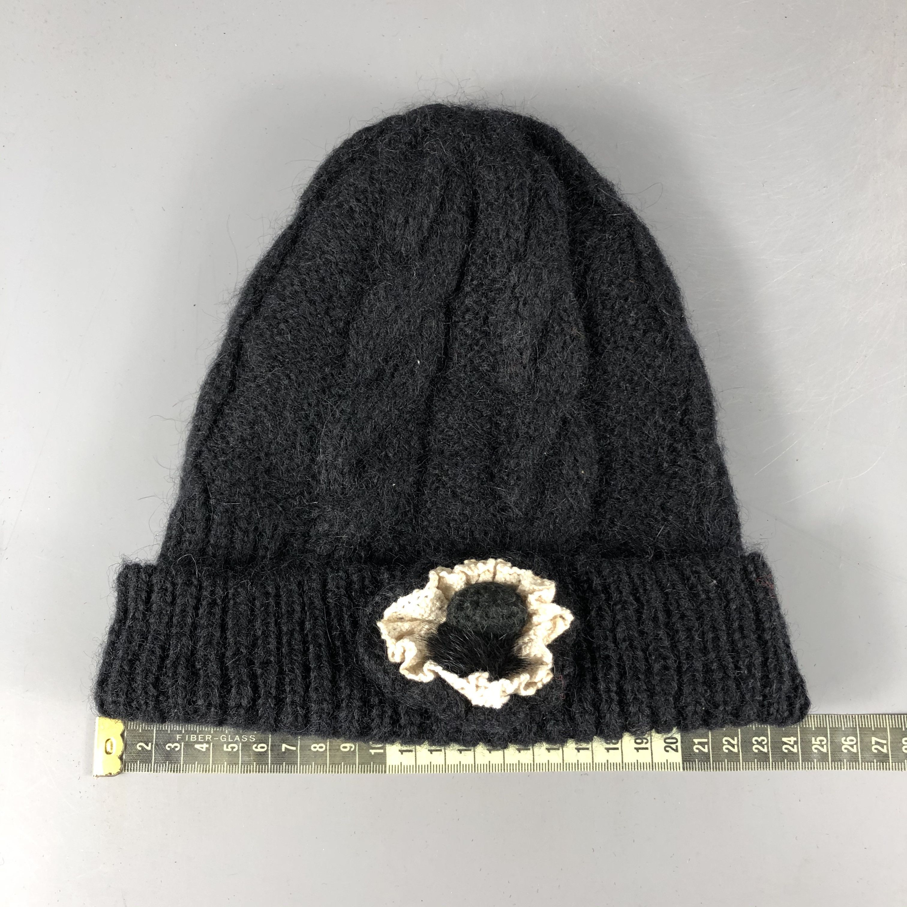 Vintage Womens Unknown Cable Knit Beanie Snow Hat Snow Cap -D827 Size ONE SIZE - 3 Thumbnail