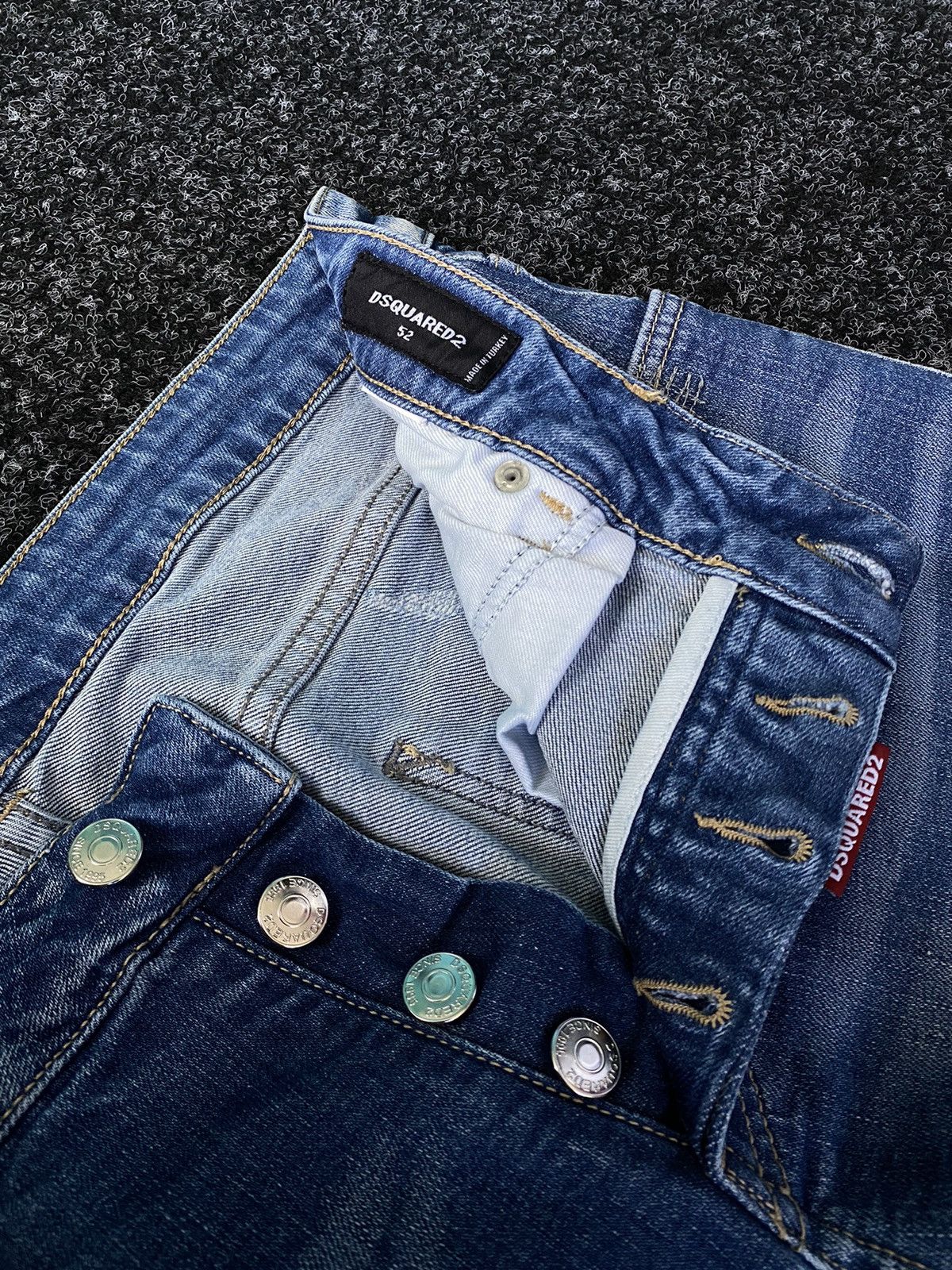 Dsquared2 Dsquared2 Distressed Denim pants Jeans Made In Italy 🇮🇹 Size US 37 - 7 Thumbnail