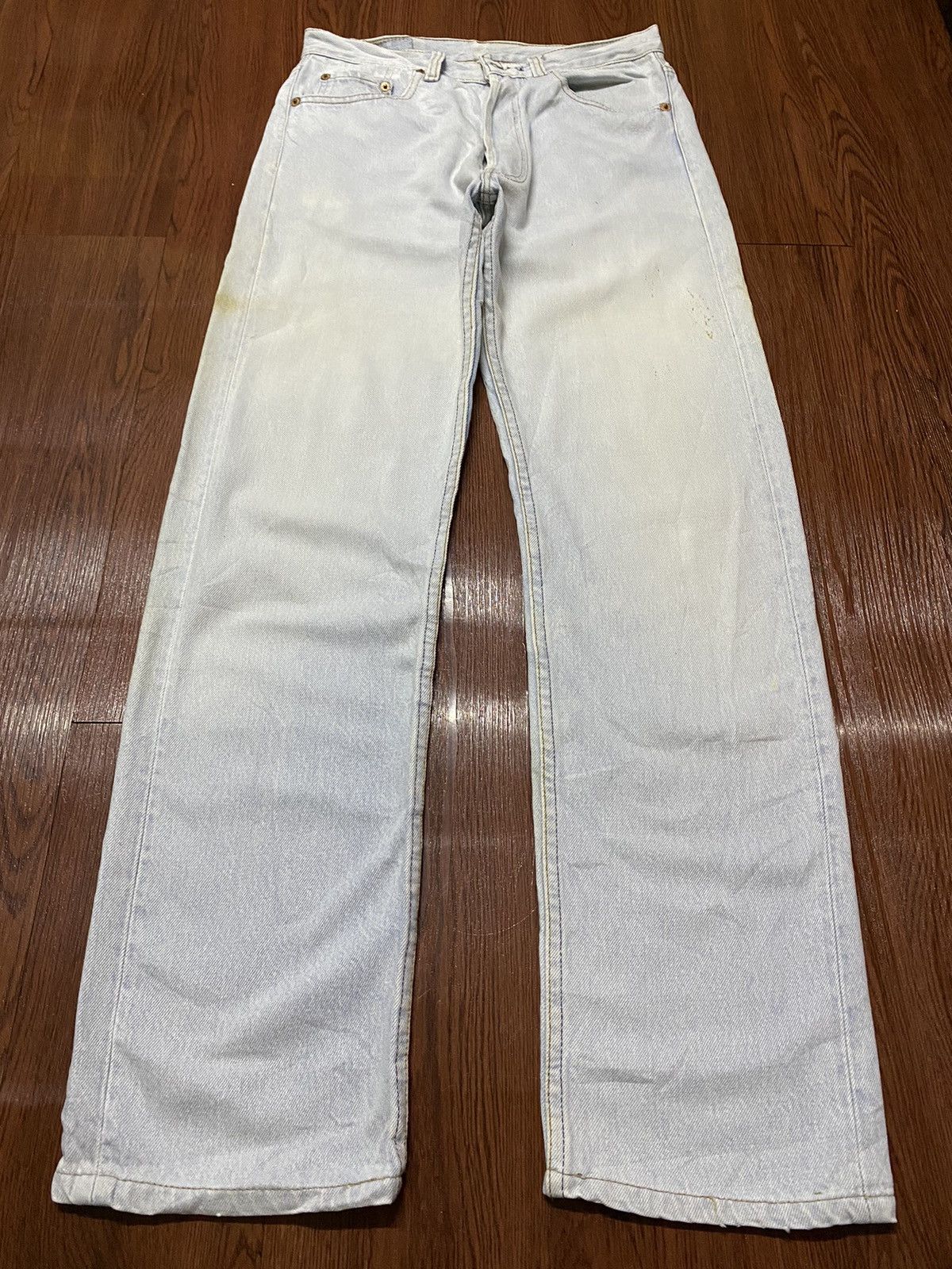 Levi's Vintage Clothing Vintage Levis501 90s Blue Faded Wash Loose Jeans Size US 28 / EU 44 - 1 Thumbnail