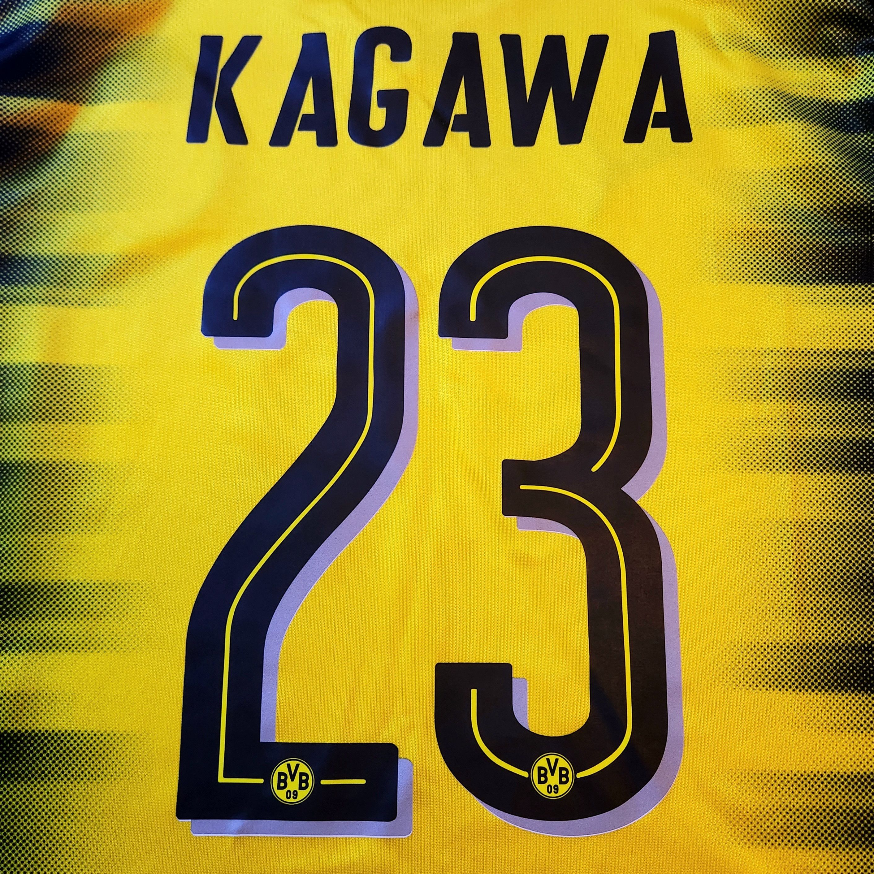 Puma Borussia BVB Dortmund KAGAWA 2017-2018 17/18 European Home Size US M / EU 48-50 / 2 - 3 Thumbnail