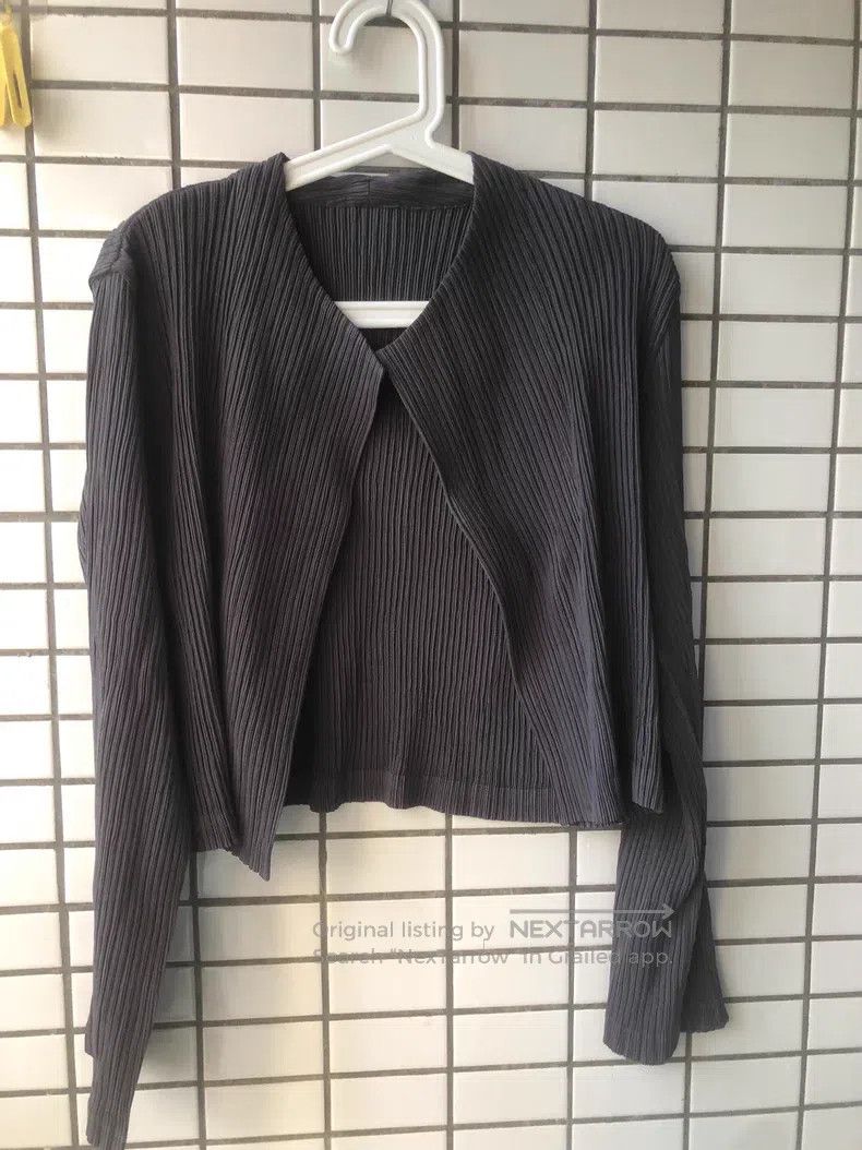 Issey Miyake Issey Miyake Pin-Tuck Jacket Size L / US 10 / IT 46 - 2 Thumbnail