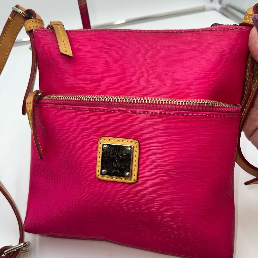 Dooney & Bourke Dooney & Bourke Hot Pink Letter Carrier Crossbody Leather Ba Size ONE SIZE - 5 Thumbnail