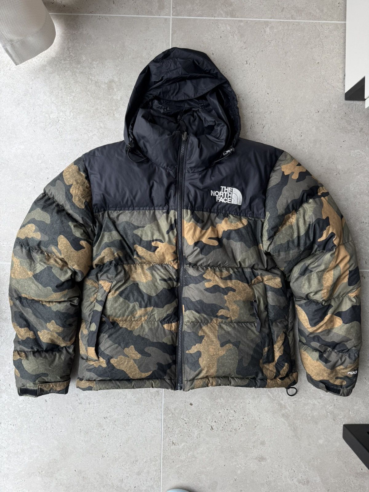 The North Face Rare The North Face Puffer 700 Camouflage Womens Size Hype Size M / US 6-8 / IT 42-44 - 1 Thumbnail
