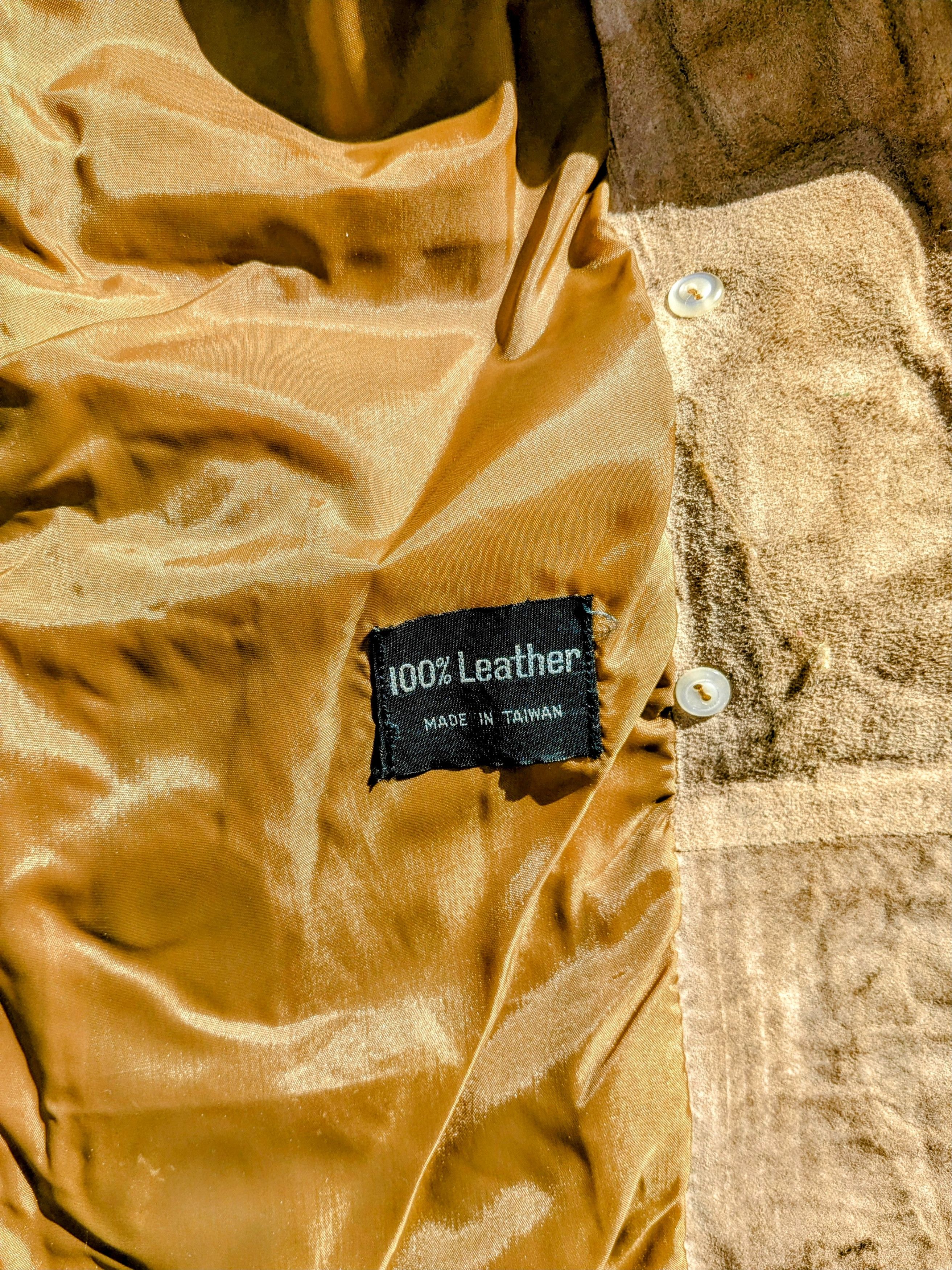 Vintage Vintage 1970s Petite Suede Fur Collar Button Trench Coat Size M / US 6-8 / IT 42-44 - 6 Thumbnail