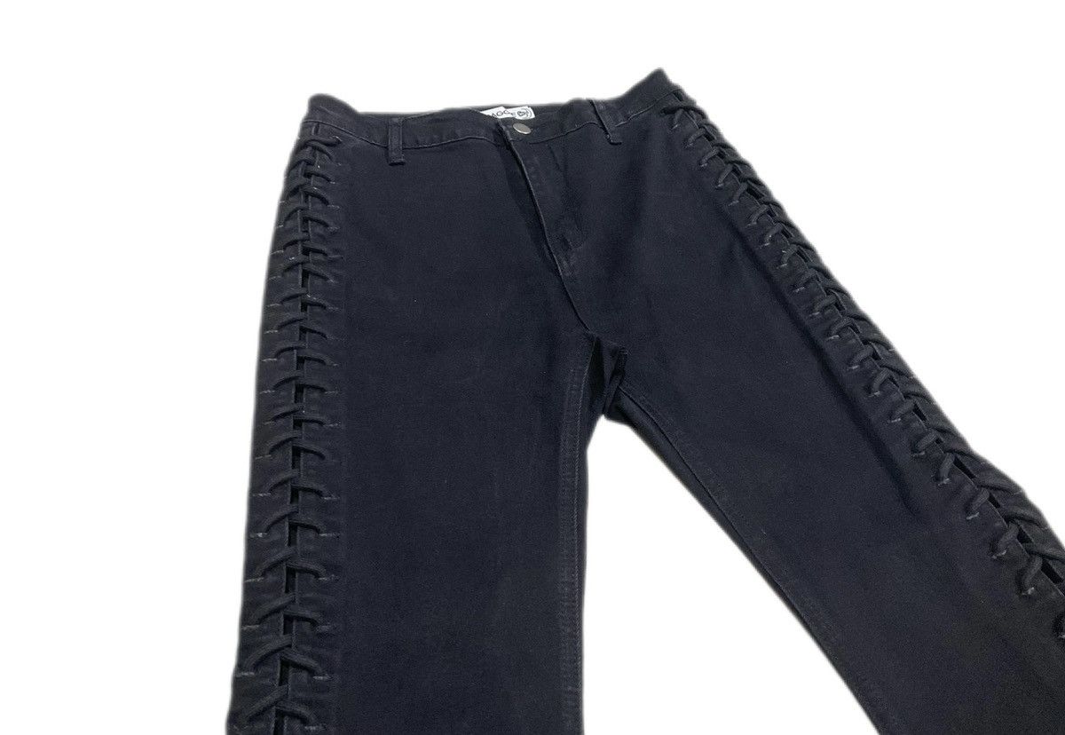 If Six Was Nine × Japanese Brand × Le Grande Bleu (L.G.B.) 🔥Sick Y2K Shaggie Bondage Laces Up Flared Denim Black Size US 26 / EU 42 - 2 Thumbnail