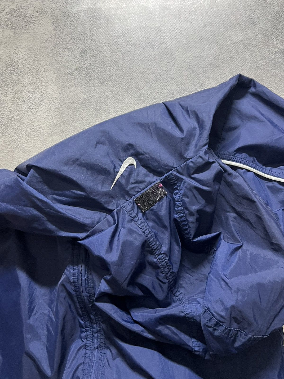 Vintage Vintage Y2K Nike Nylon Mini Logo Jacket 00’s Size US M / EU 48-50 / 2 - 7 Thumbnail