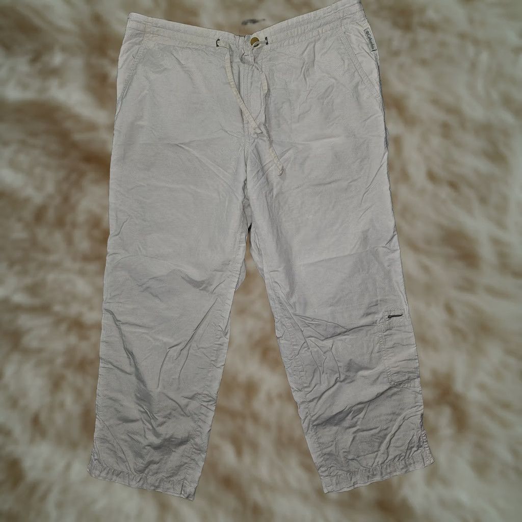 Vintage Columbia Capri Pants Womens Small Beige Drawstring Elastic Waist Twill Casual Size 28" / US 6 / IT 42 - 1 Thumbnail