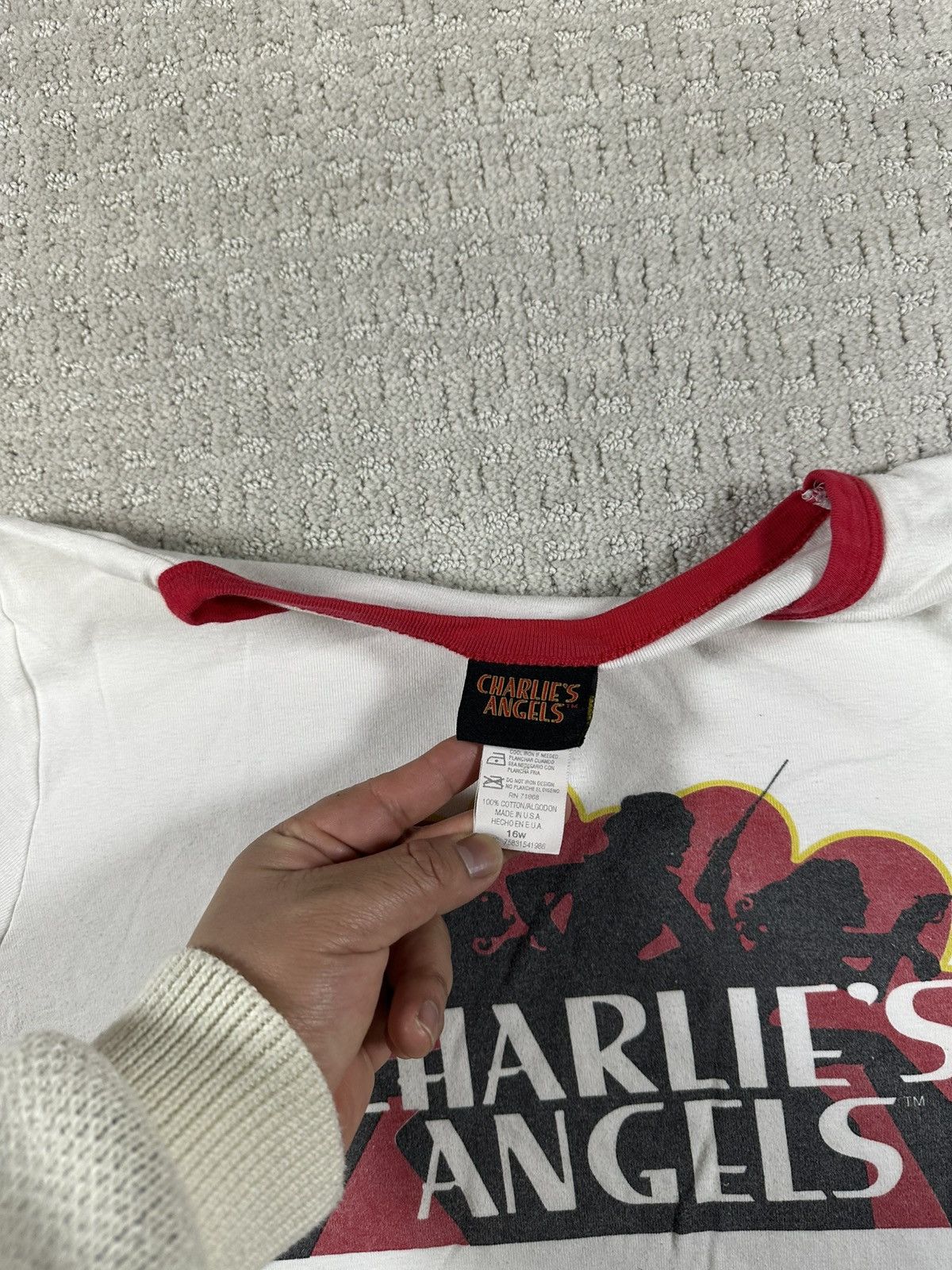 Band Tees Vintage Charlie’s Angels promo T-shirt Size XXL / US 16-18 / IT 52-54 - 4 Thumbnail