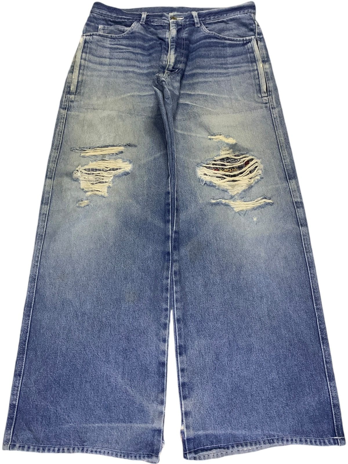 Japanese Brand Vintage Japanese Brand Mud Wash Patched Ripped Baggy Jeans Size US 34 / EU 50 - 1 Thumbnail