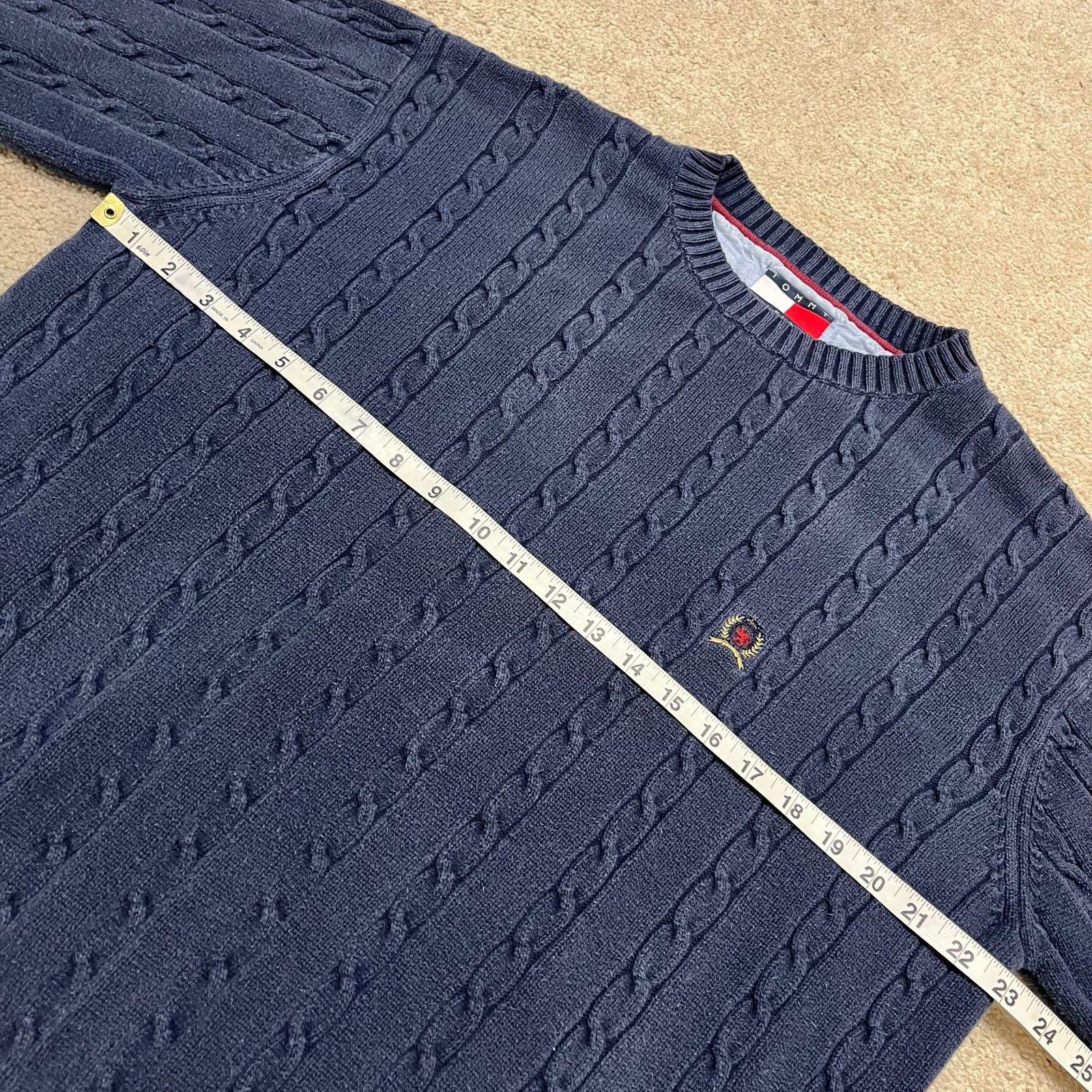 Tommy Hilfiger Vintage Tommy Hilfiger Cable Knit Navy Blue Sweater Large Size US L / EU 52-54 / 3 - 6 Thumbnail