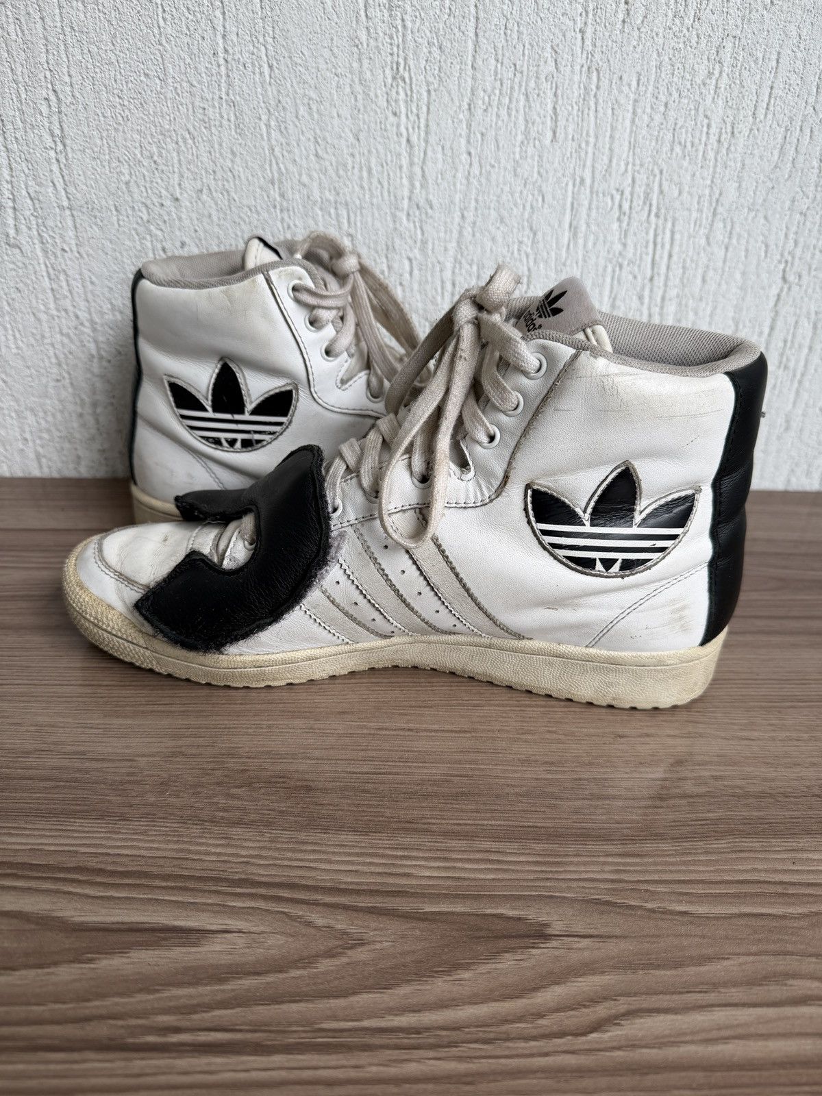 Adidas × Jeremy Scott js letters sneakers Size US 9 / EU 42 - 11 Thumbnail
