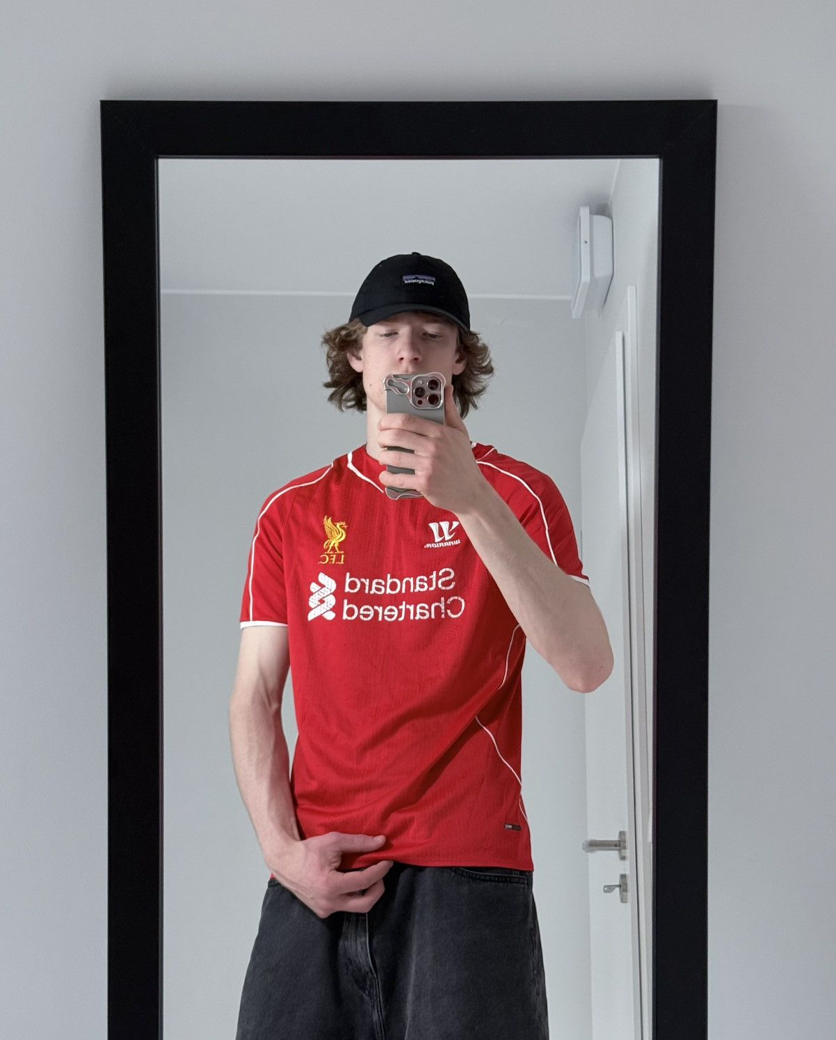 Other Vintage FC Liverpool sportswear y2k streetwear t-shirt Size US M / EU 48-50 / 2 - 5 Thumbnail