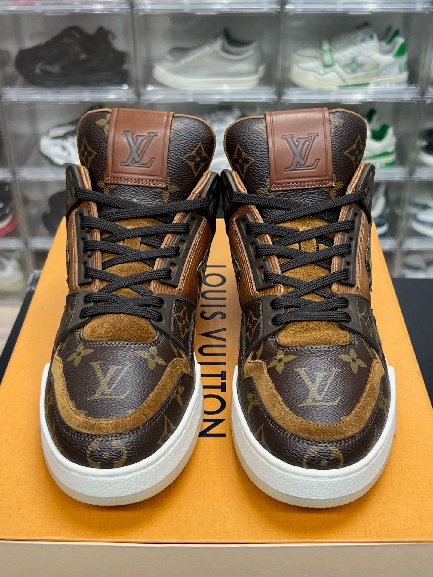 Louis Vuitton lv trainer sneakers in brown monogram Size US 7.5 / EU 40-41 - 2 Thumbnail