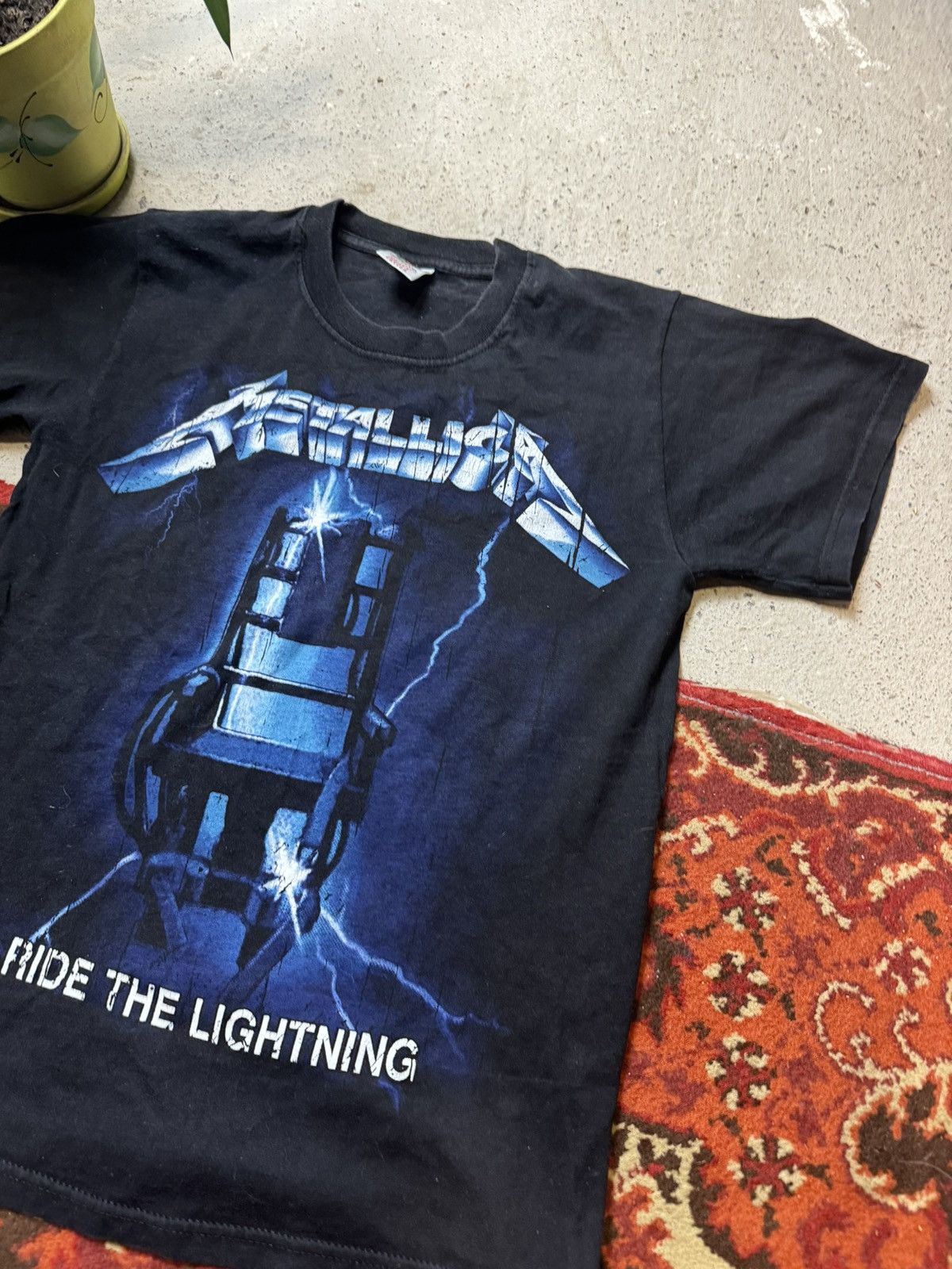 Metallica × Vintage Vintage Y2K Metallica Ride the Lightning 1984 Rock T shirt Size US S / EU 44-46 / 1 - 2 Thumbnail