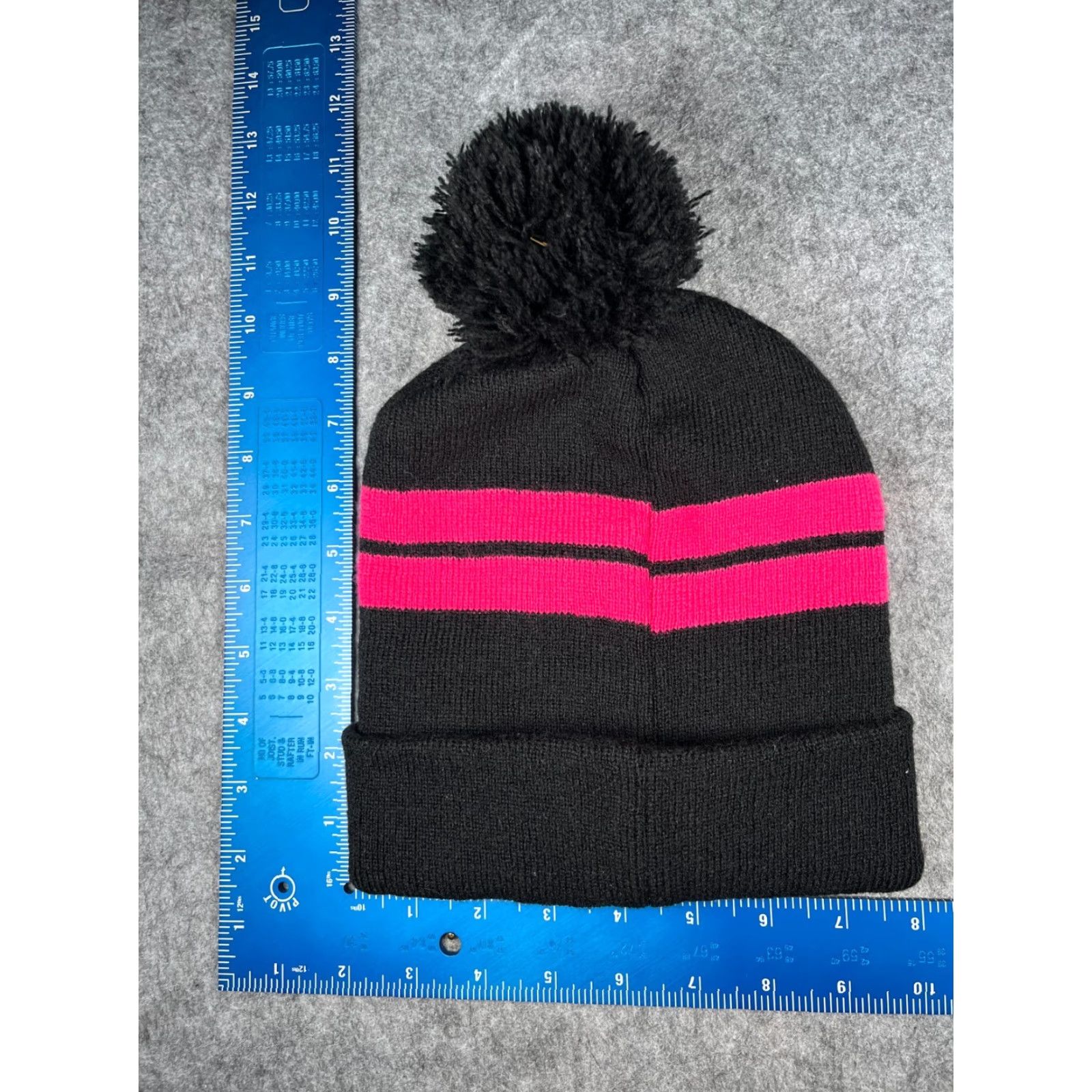Pinko T-Mobile Beanie Toque Hat Unisex Adults One Size Pink Black 100% Acrylic Knit Logo Ski Pom Beanie Size ONE SIZE - 5 Thumbnail