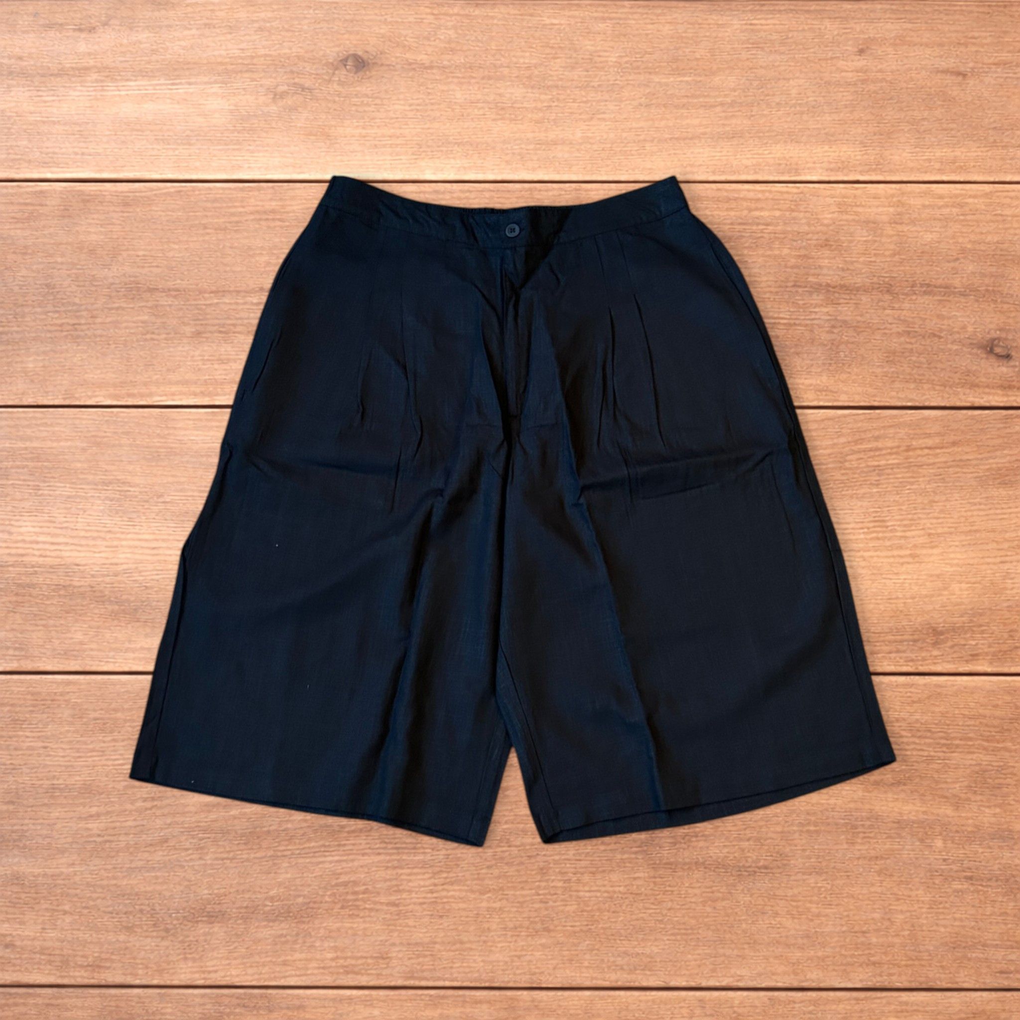 Japanese Brand Super baggy wide leg linen shorts jorts in black. Size US 34 / EU 50 - 1 Thumbnail