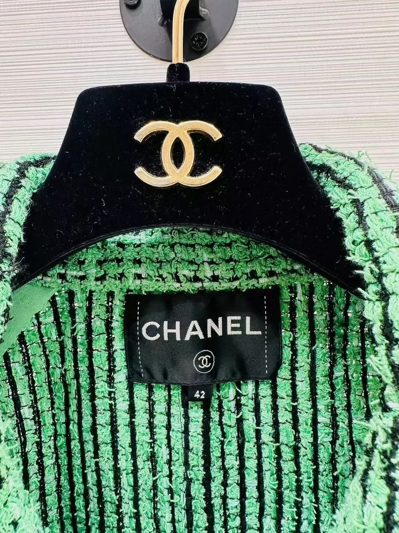 Chanel Chanel Green braided loose version jacket Size M / US 6-8 / IT 42-44 - 4 Thumbnail