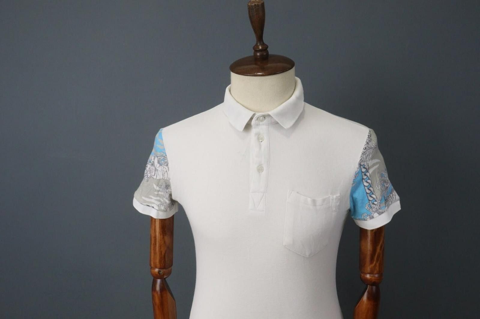 Versace Versace White Cotton Collar Chest Popover Polo Shirt Size 10 Size US M / EU 48-50 / 2 - 2 Thumbnail