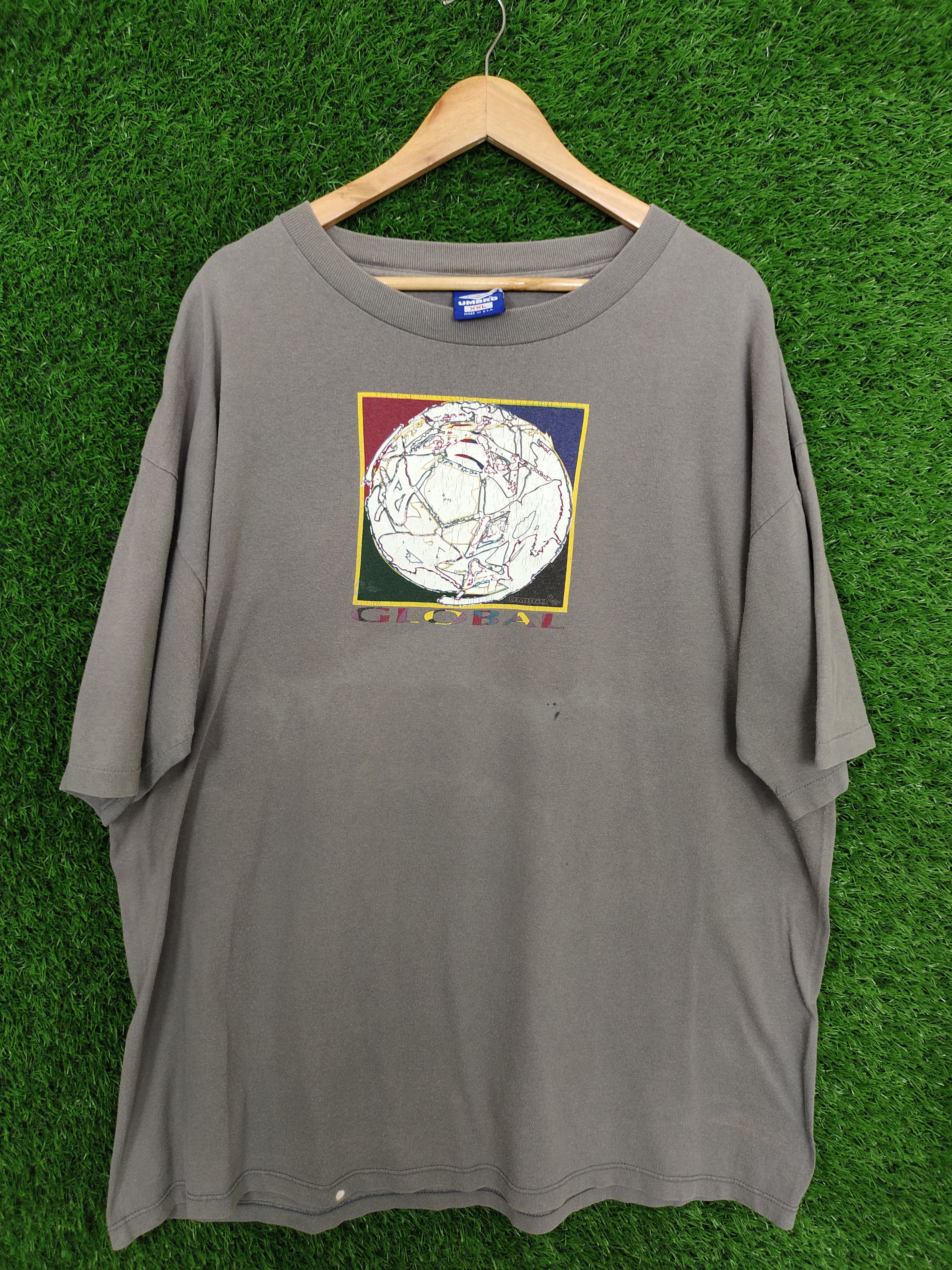 Umbro Vintage Umbro Global Psychedelic Earth Artwork T Shirt Size US XXL / EU 58 / 5 - 5 Thumbnail
