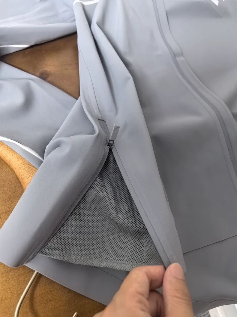 Thom Browne Thom Browne size:S loose coat Size US S / EU 44-46 / 1 - 6 Thumbnail