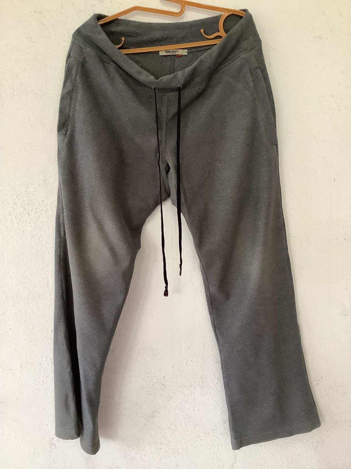 DKNY × Vintage Vintage DKNY Joggers Size 32" / US 10 / IT 46 - 1 Thumbnail