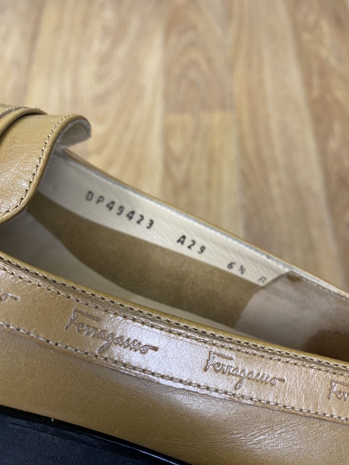 Salvatore Ferragamo Salvatore Ferragamo Beige Leather Loafers Monogram Lettering Size US 6.5 / IT 36.5 - 5 Thumbnail