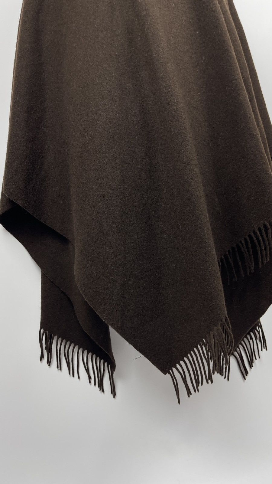 Johnstons Of Elgin Johnstons Of Elgin Lambswool Brown Fringe Shawl Cape Size ONE SIZE - 5 Thumbnail