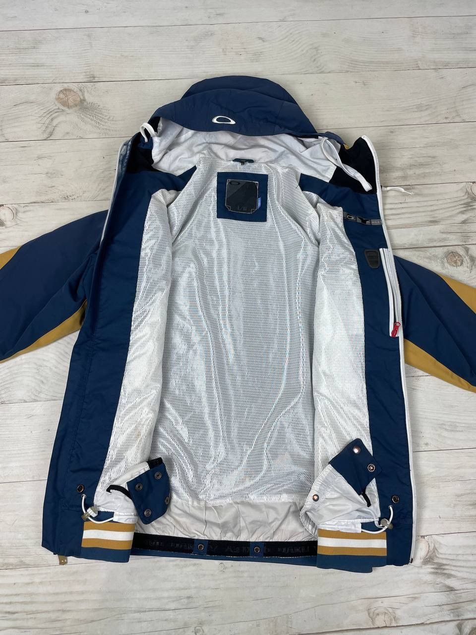 Oakley Oakley Ski Jacket Waterproof Big Logo Nylon Gorpcore Size US L / EU 52-54 / 3 - 13 Thumbnail