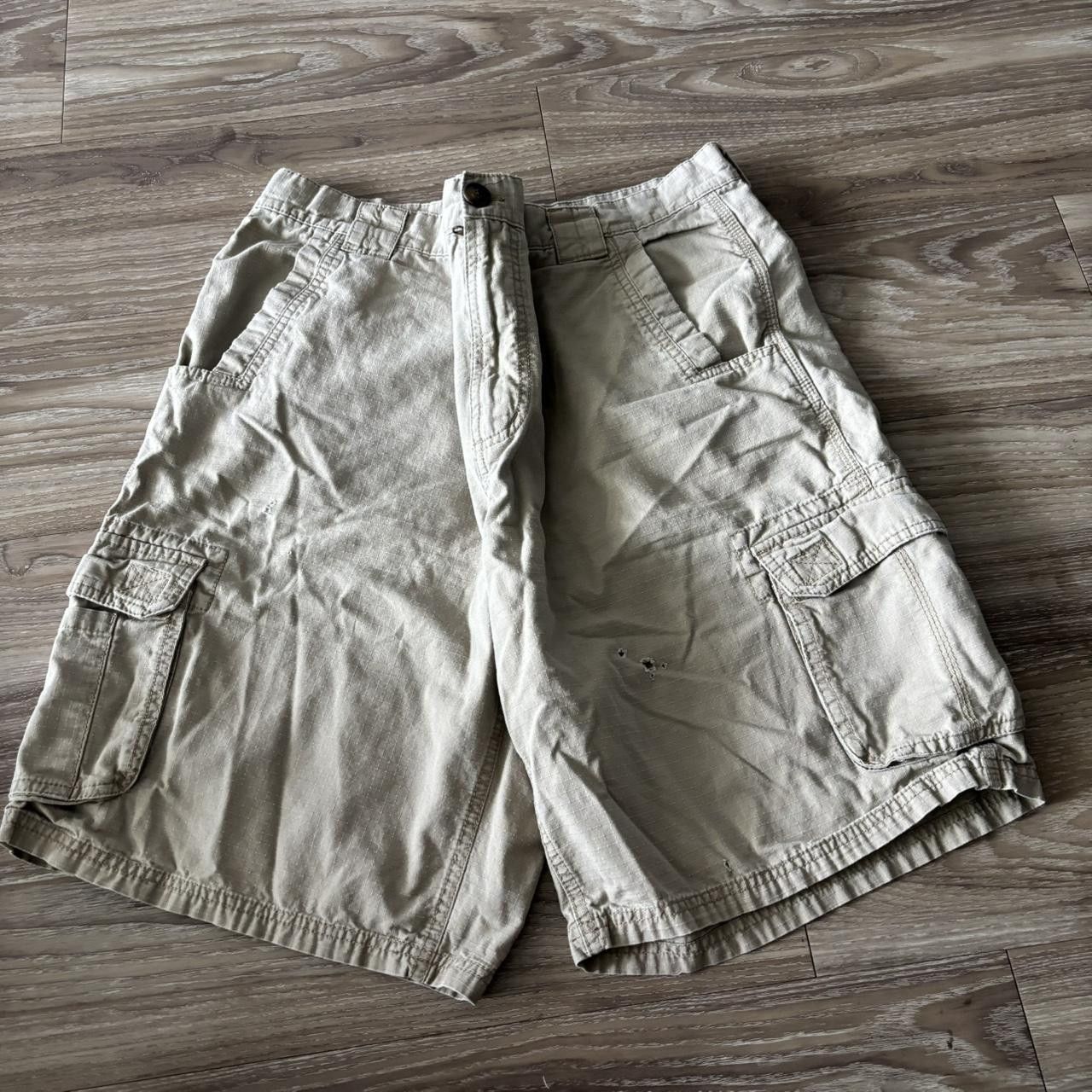 Vintage Crazy Vintage Y2K/2000s Cream Skater Workwear Cargo Shorts! Size 38 Size US 38 / EU 54 - 1 Thumbnail
