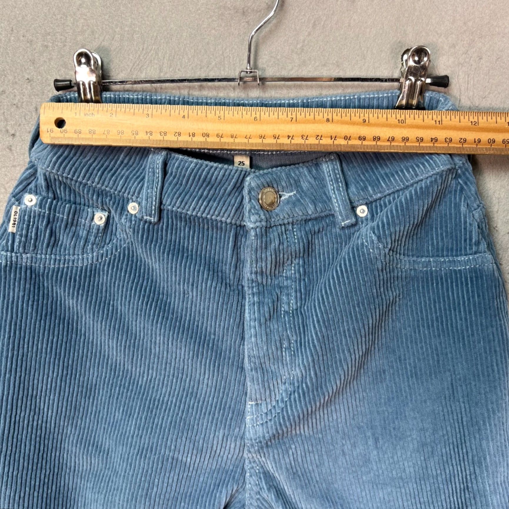DL1961 DL1961 Womens 25 Blue Corduroy High-Waisted Straight Leg Pants Regular blue Corduroy 90s? no Vintage: No Mens Womens Boys Girls Size 42" / US 20 - 5 Thumbnail