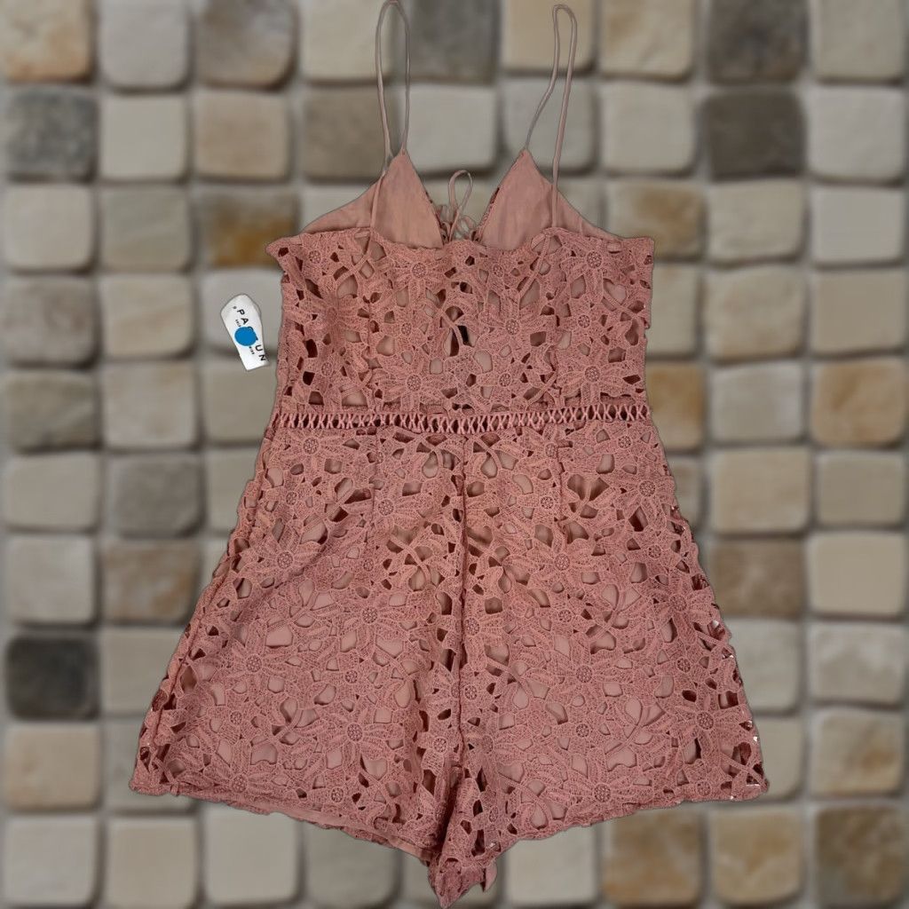 Vintage NWT Kendall & Kylie Romper Lace Floral Mauve M Womens Dress Romper Short Sleeveless Adult Medium NWT Mauve Lace Floral Size 32" / US 10 / IT 46 - 1 Thumbnail