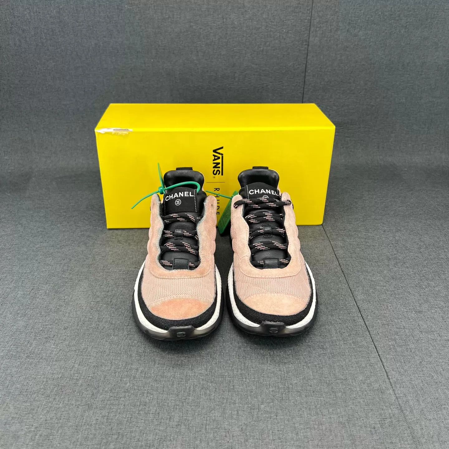 Chanel Chanel Pink Low-Top Sneakers Worn 2-3 Times Color Diff Size US 6.5 / IT 36.5 - 4 Thumbnail