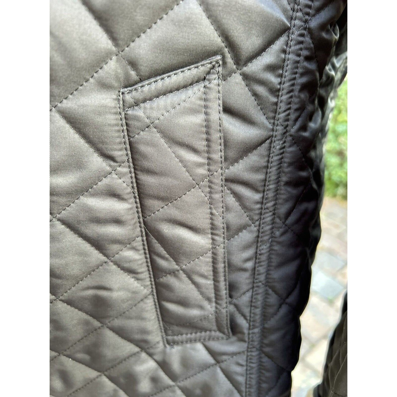 Burberry Women Black Burberry Quilted Coat Med 🖤 Size M / US 6-8 / IT 42-44 - 11 Thumbnail