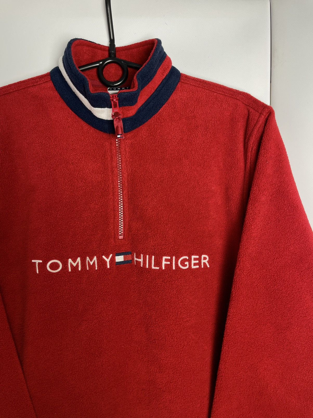 Tommy Hilfiger × Vintage Vintage Tommy Hilfiger fleece sweatshirt sweater red hoodie Size L / US 10 / IT 46 - 4 Thumbnail