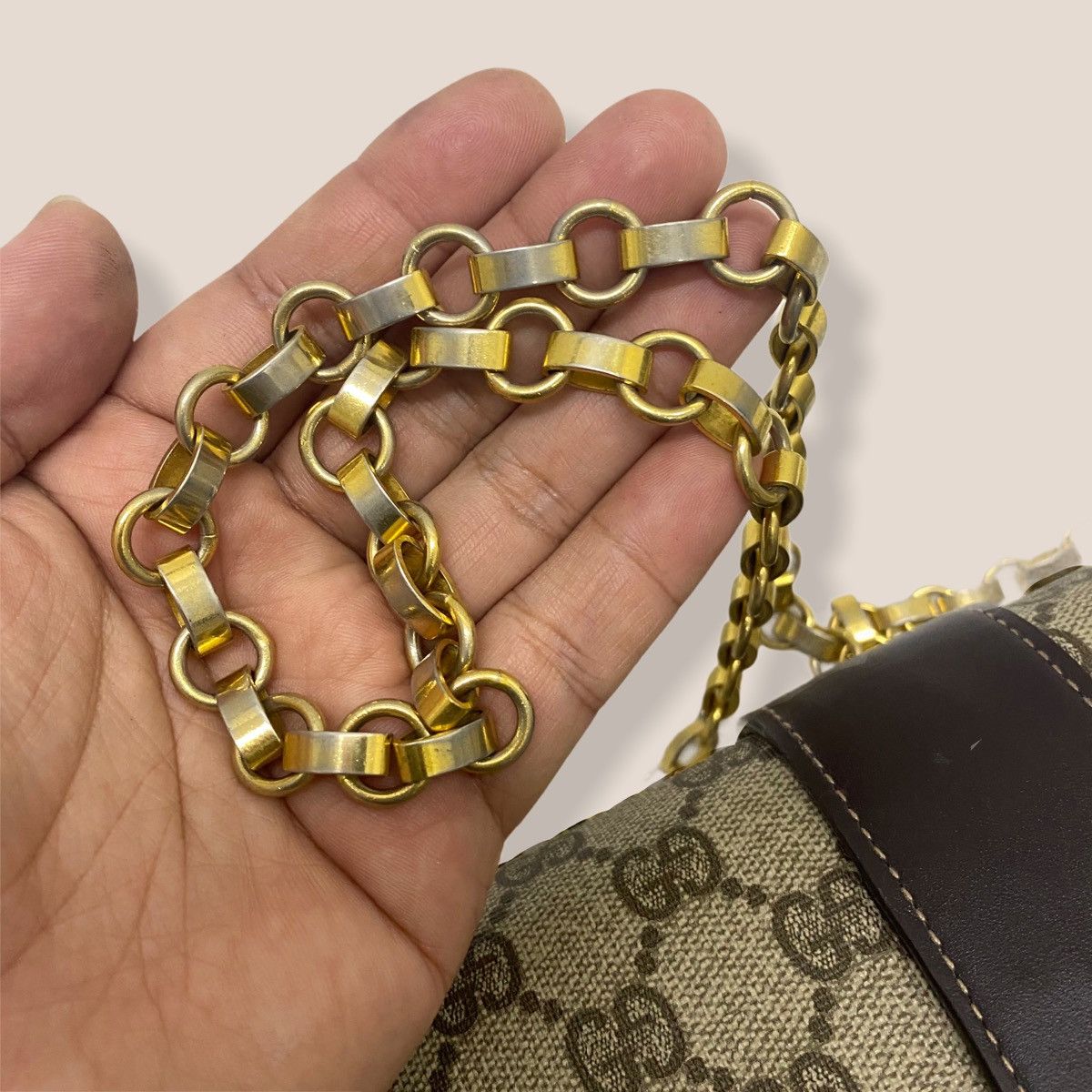 Vintage ‼️YES‼️ AUTHENTIC GUCCI GG BIG LOGO CHAIN SHOULDER BAG Size ONE SIZE - 12 Thumbnail