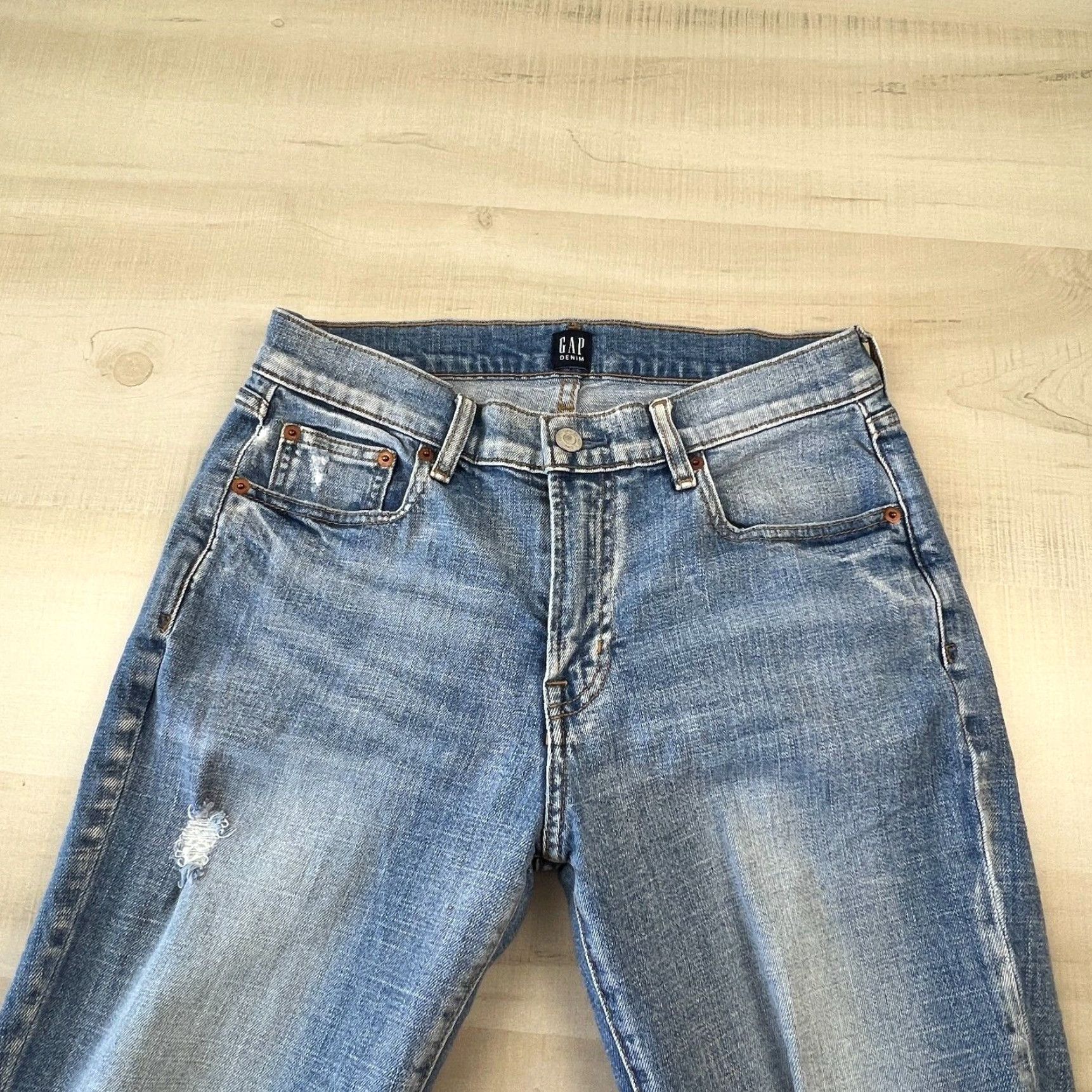 Gap Gap Best Girlfriend Women's Distressed Mid Rise Jeans 27 Medium Wash Blue Size 27" / US 4 / IT 40 - 2 Thumbnail