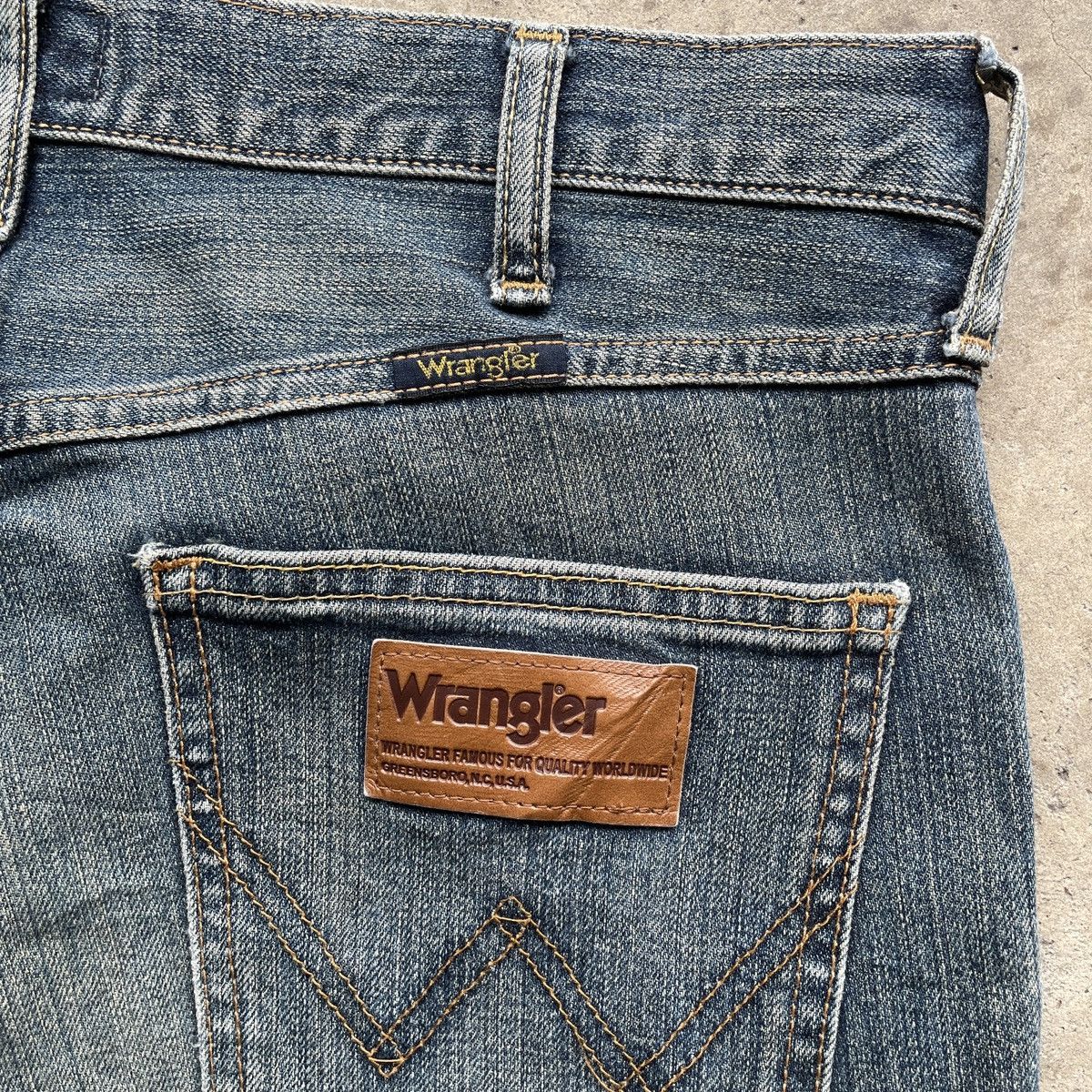 Jean × Vintage × Wrangler Vintage Faded Wrangler Denim Jeans Distressed Pamts W31 Size US 31 - 9 Thumbnail