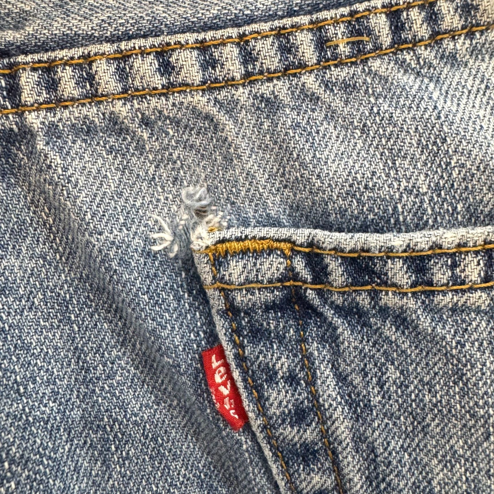 Levi's VINTAGE Levi's 505 Denim Jean Shorts Jorts Mens 34 Medium Wash Grunge Skater Size US 34 / EU 50 - 6 Thumbnail