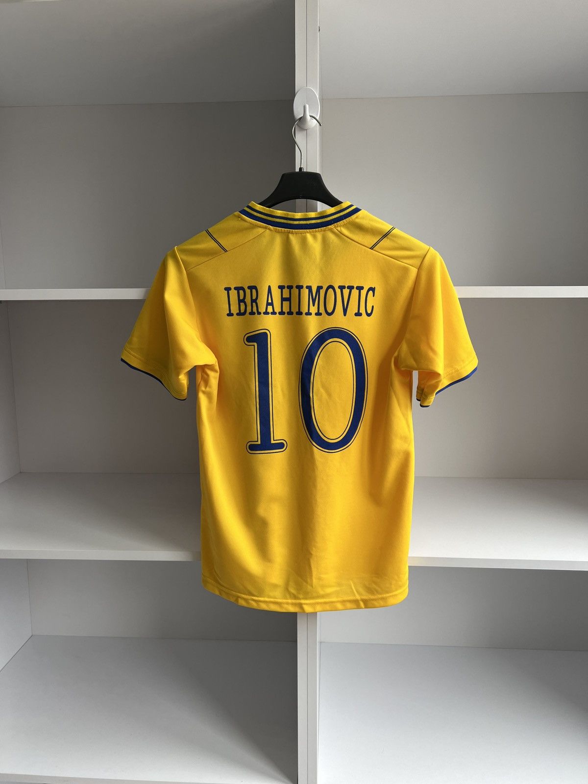 Vintage Vintage Sweden Ibrahimovic 10 Jersey Size US S / EU 44-46 / 1 - 1 Thumbnail