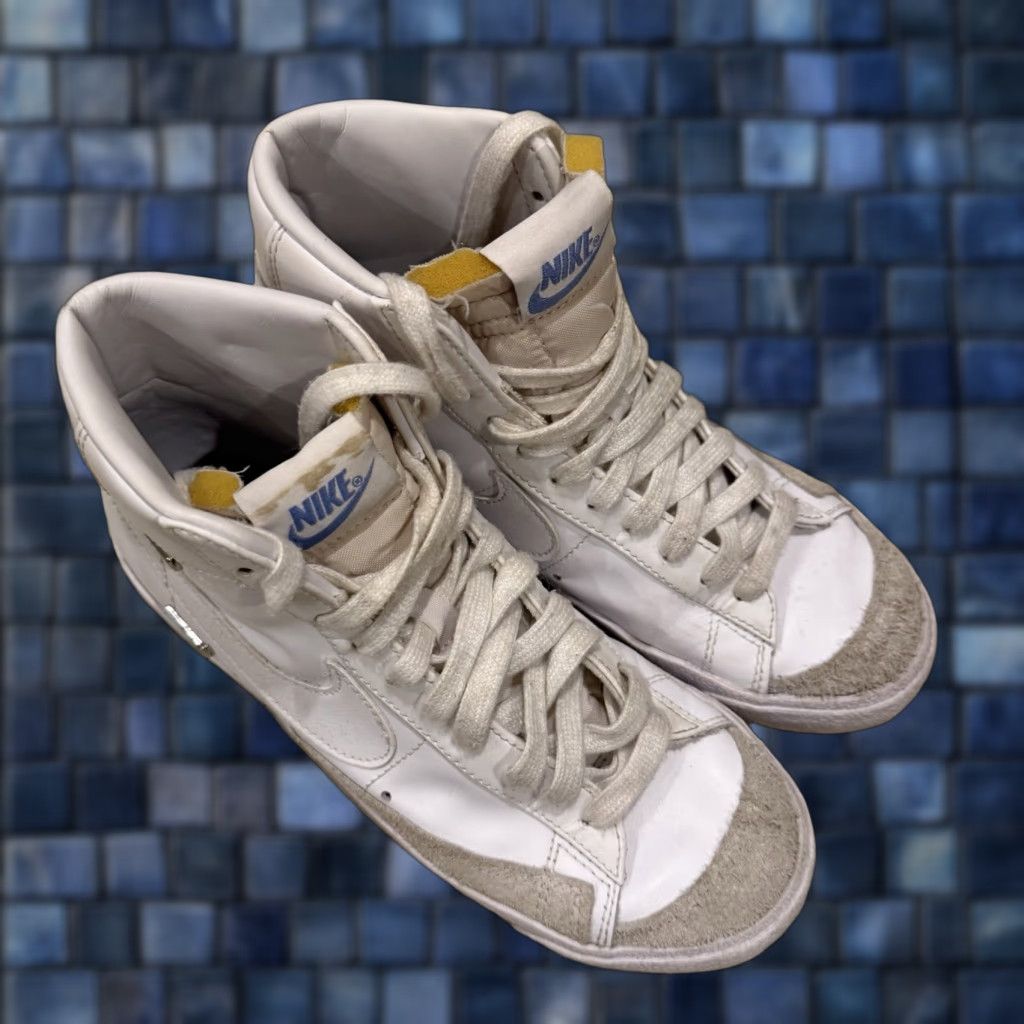 Nike VINTAGE Nike Blazer '77 SE Mid White Metallic Silver CZ4627-100 Women's Size 7 - Nike Blazer High Top Sneakers Women's Size 7 White Silver 2020 Size M / US 6-8 / IT 42-44 - 1 Thumbnail