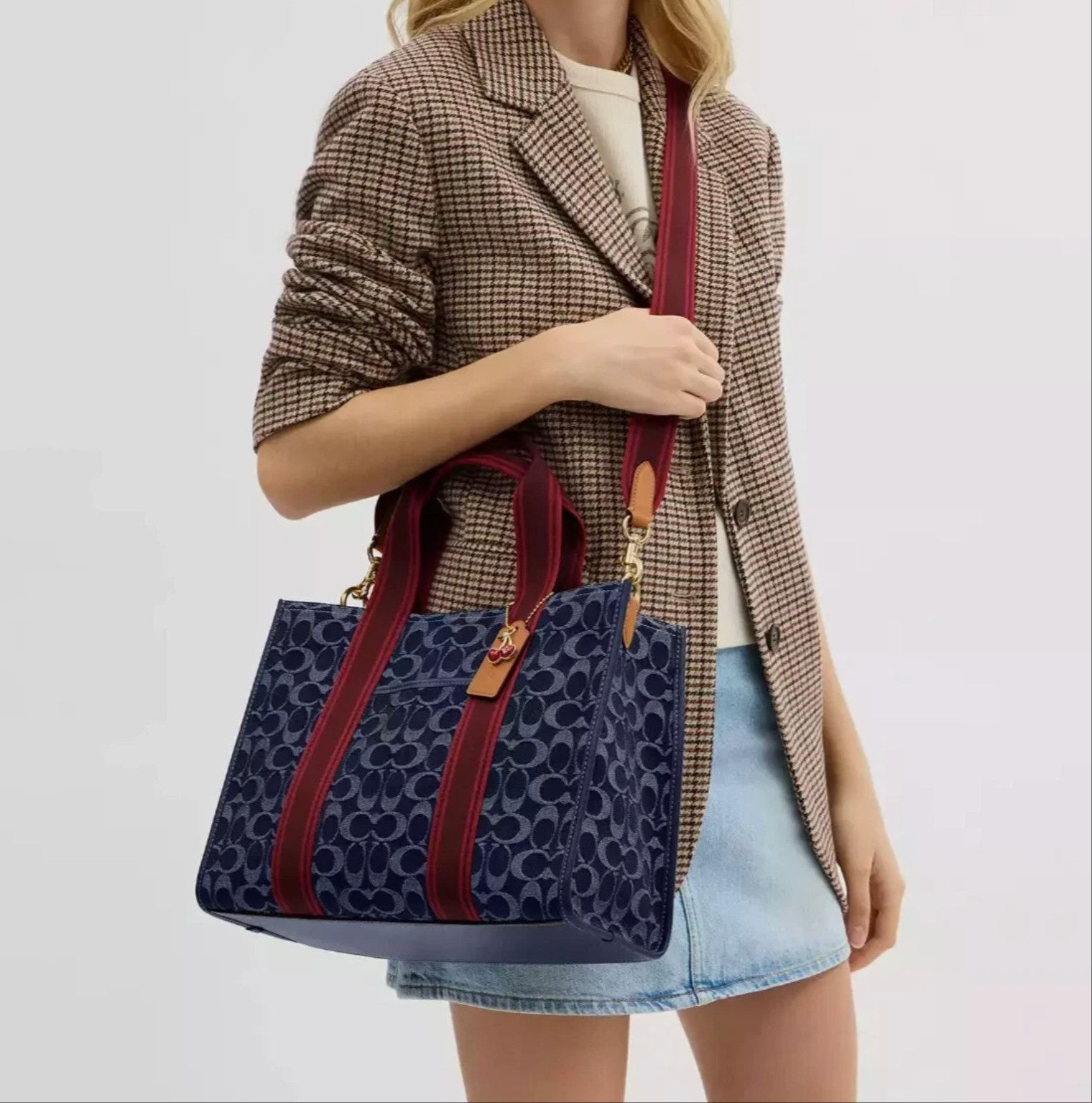 Coach NWT Coach Smith Tote Bag In Signature Denim CY698 Size ONE SIZE - 13 Thumbnail