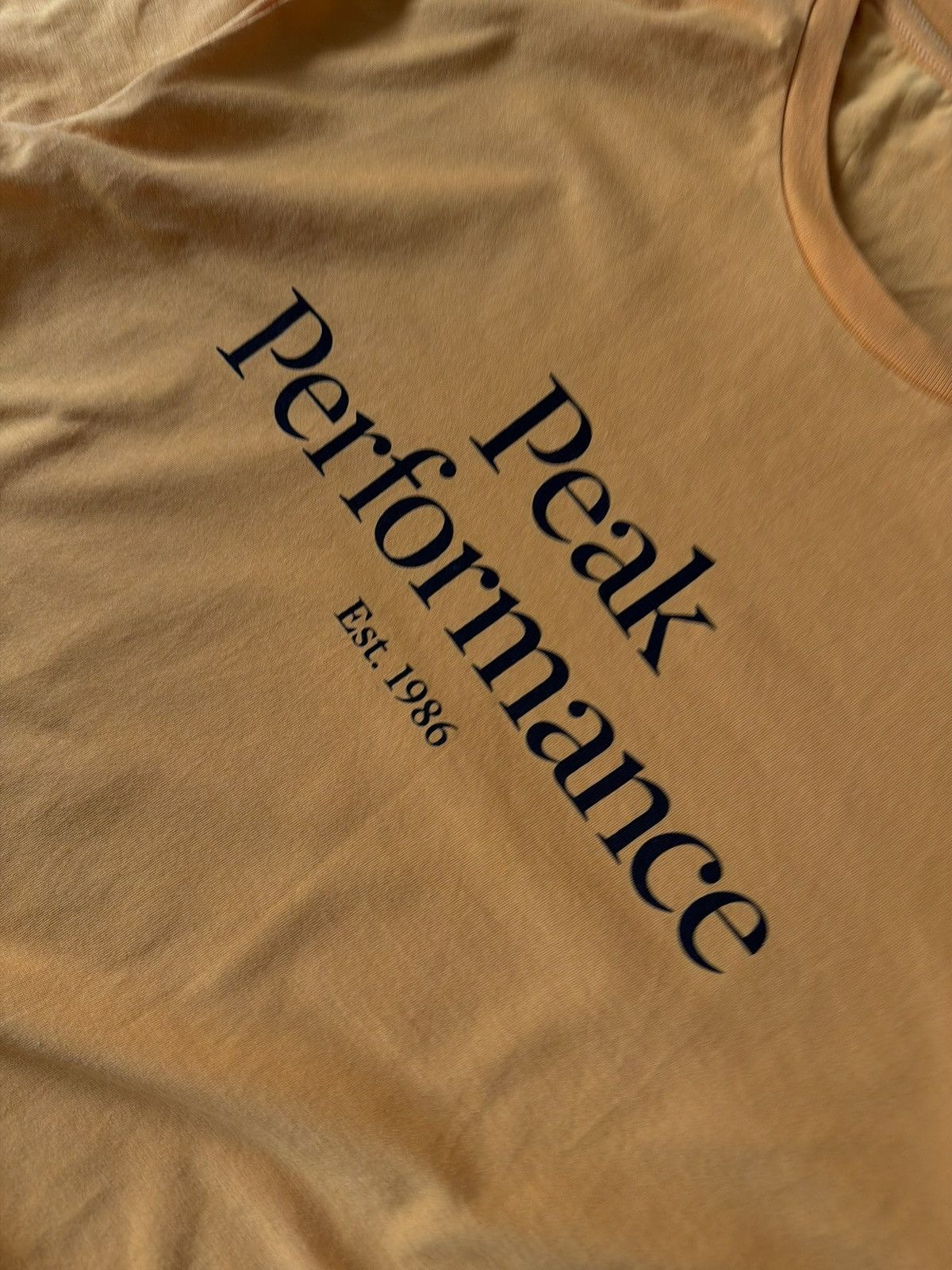 Peak Performance Peak Performance Mens Orig Tee Size US XL / EU 56 / 4 - 16 Thumbnail