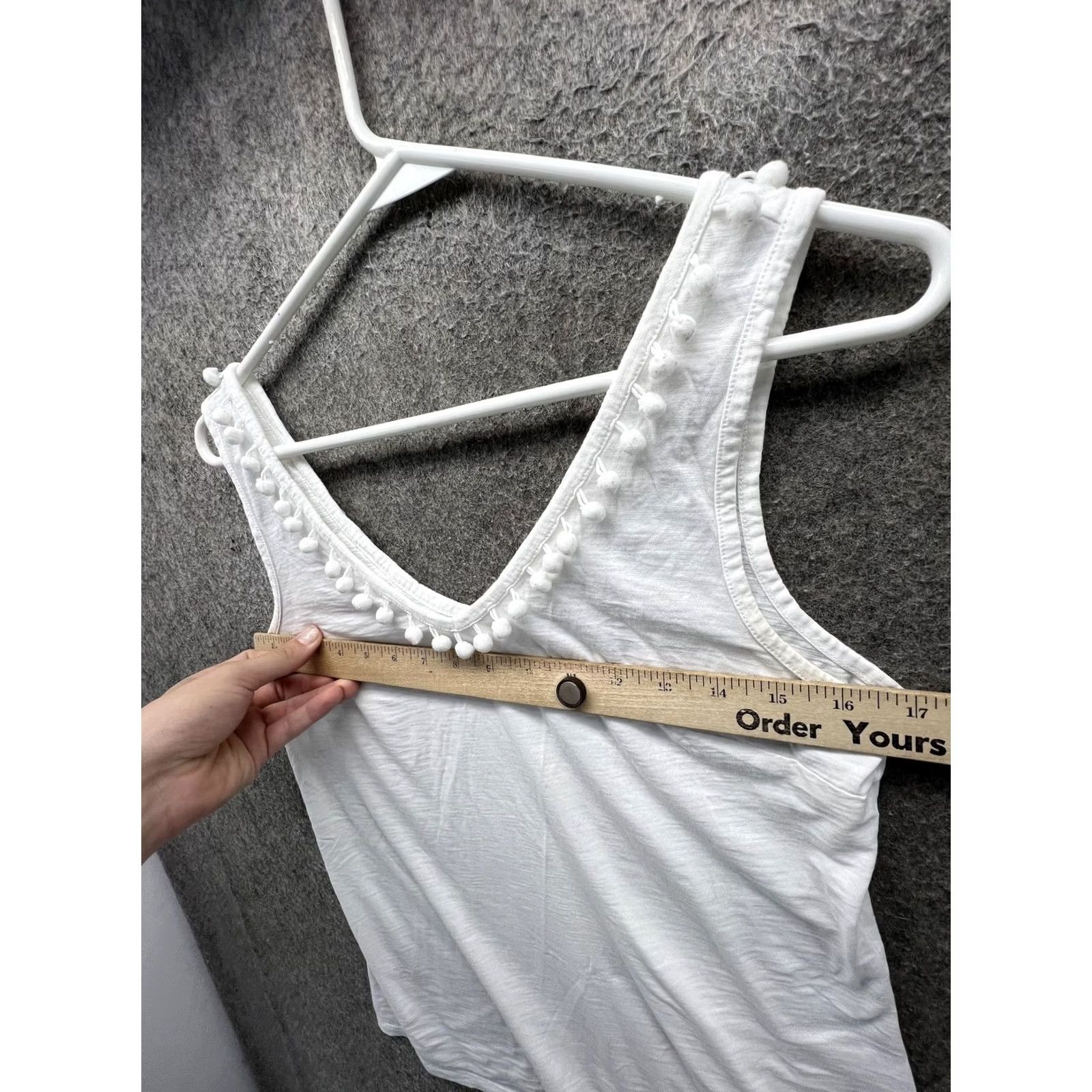 Lilly Pulitzer Lilly Pulitzer Tank Top Womens Small White V-Neck Fringe Sleeveless Jersey Size S / US 4 / IT 40 - 4 Thumbnail
