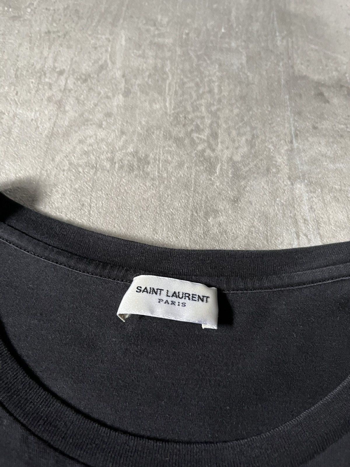 Saint Laurent Paris Saint Laurent black T-shirt center logo Size US L / EU 52-54 / 3 - 6 Thumbnail