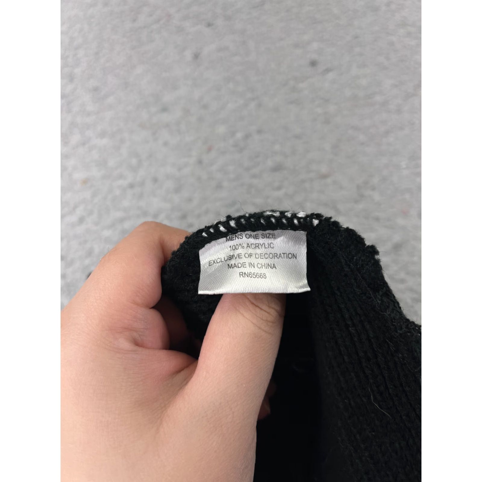 Perry Ellis Perry Ellis Beanie Toque Mens One Size Black Knit 100% Acrylic Embroidered Logo Beanie Accessories Men Black Logo Ski Theme 90s Mens Size ONE SIZE - 6 Thumbnail