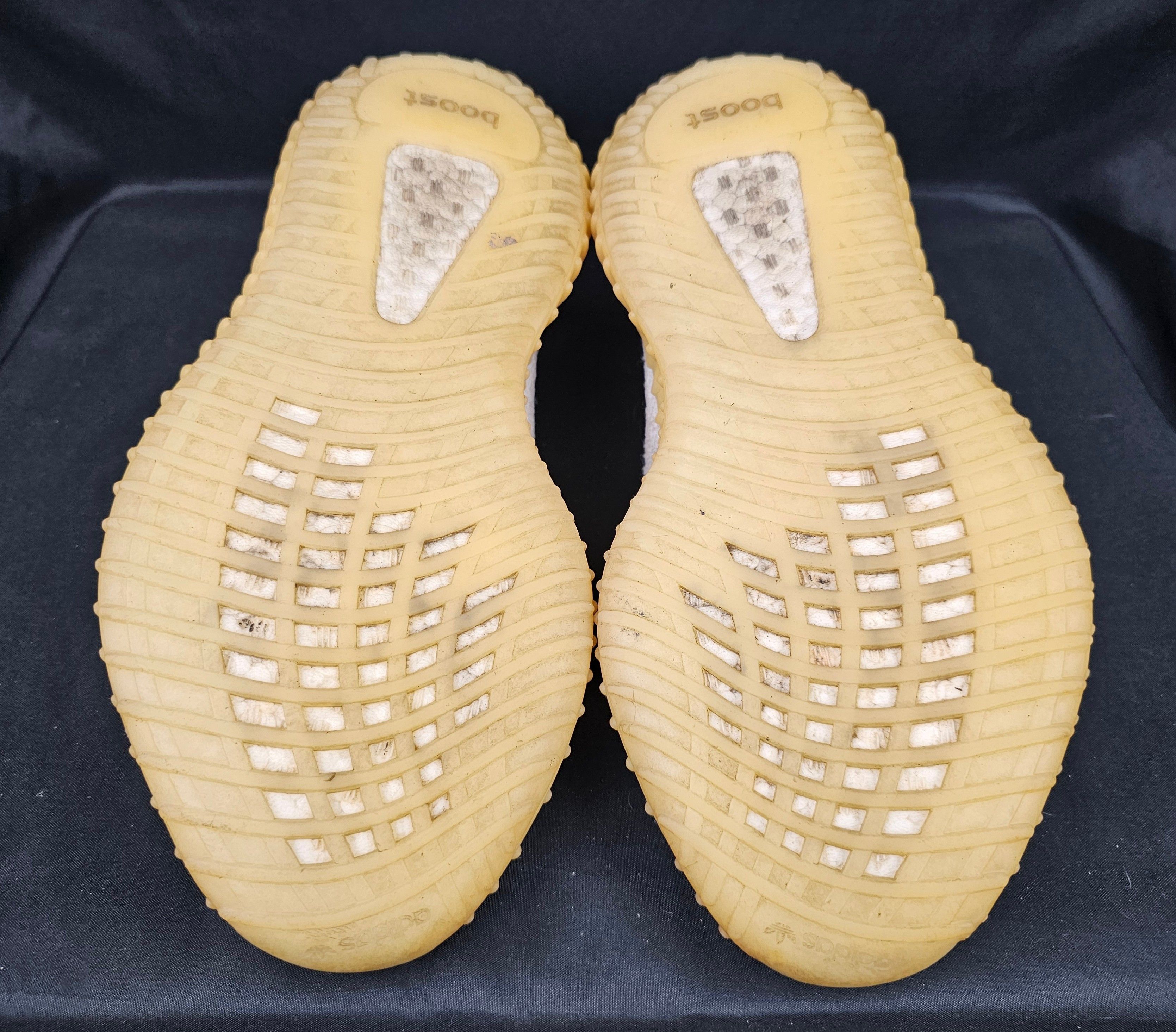 Adidas × Kanye West × Yeezy Adidas Yeezy Boost 350 V2 Cream Triple White Men's PRE-OWNED Size US 7.5 / EU 40-41 - 8 Thumbnail